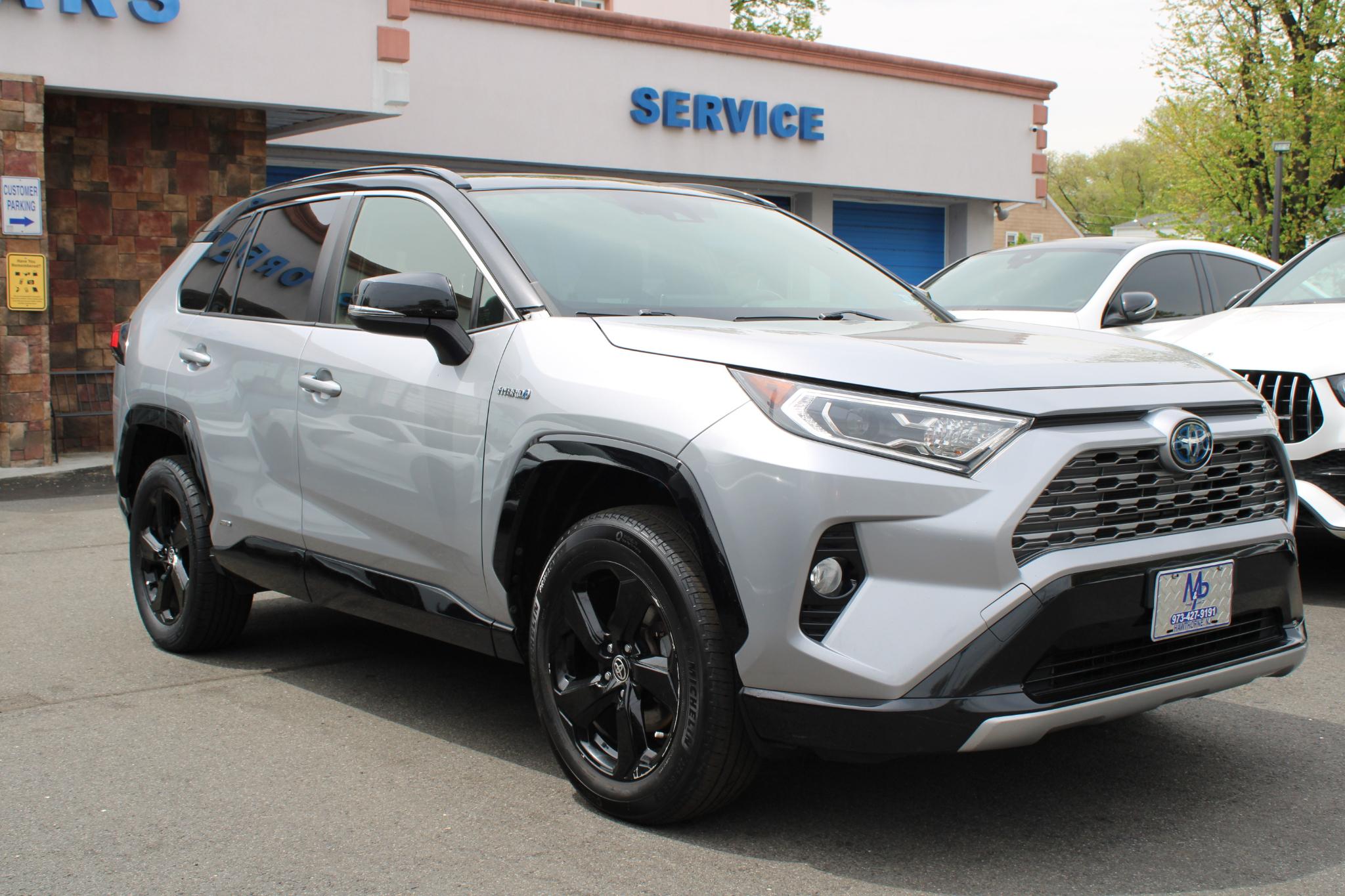 Toyota RAV4 Hybrid XSE AWD (Natl) 2020