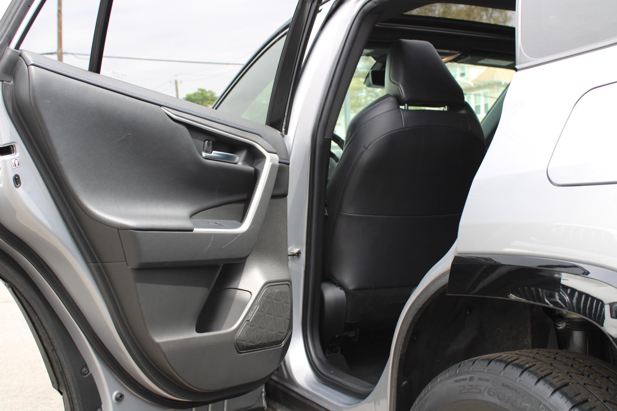 Toyota RAV4 Hybrid XSE AWD (Natl) 2020