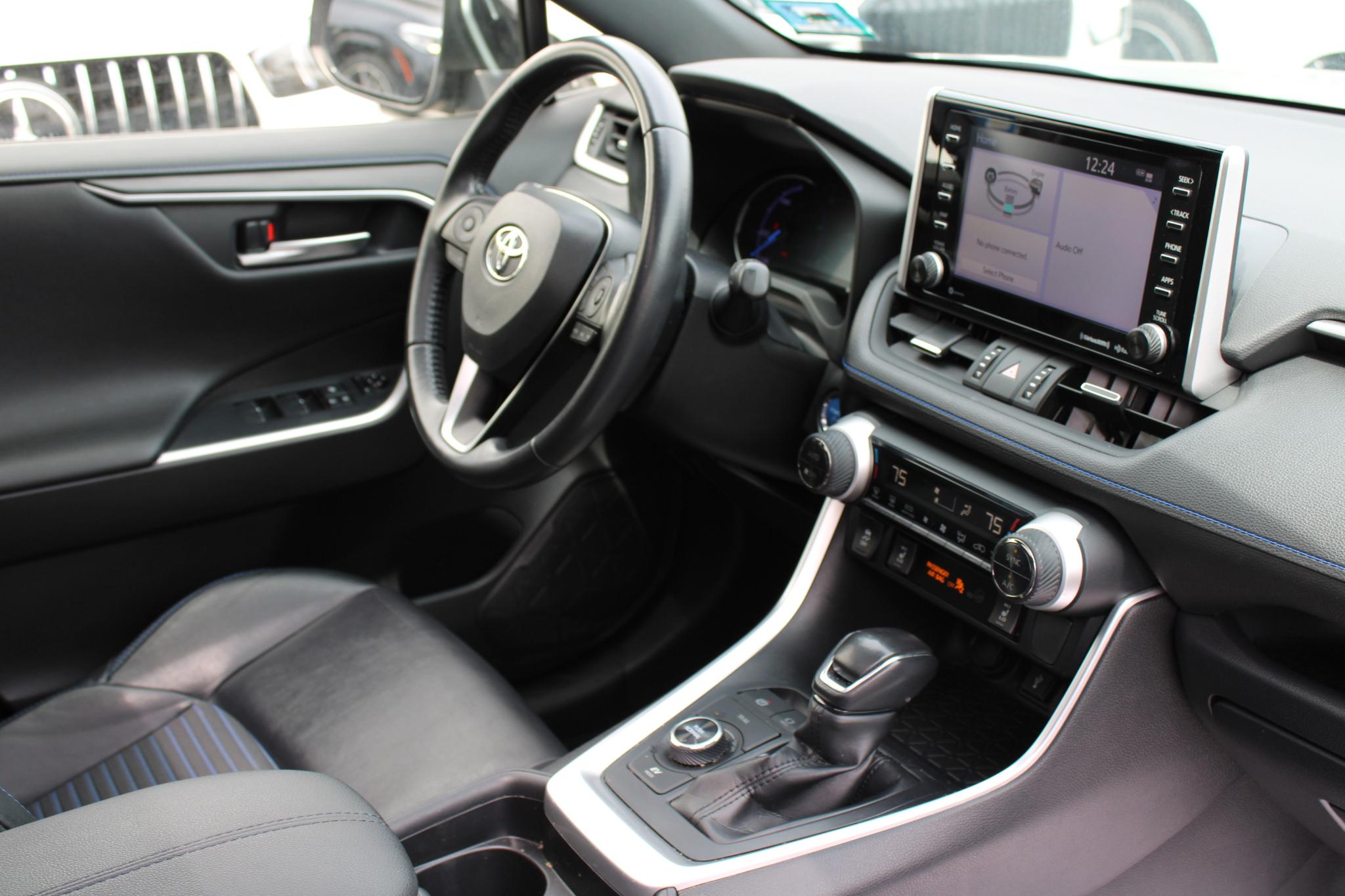 Toyota RAV4 Hybrid XSE AWD (Natl) 2020