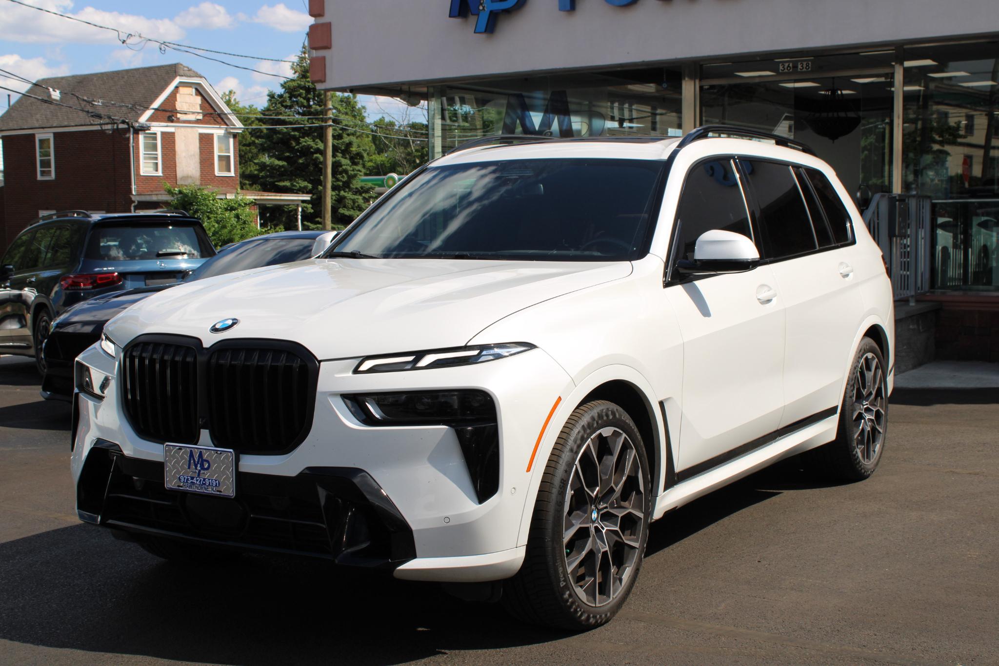 BMW X7 xDrive40i Sports Activity Vehicle 2024