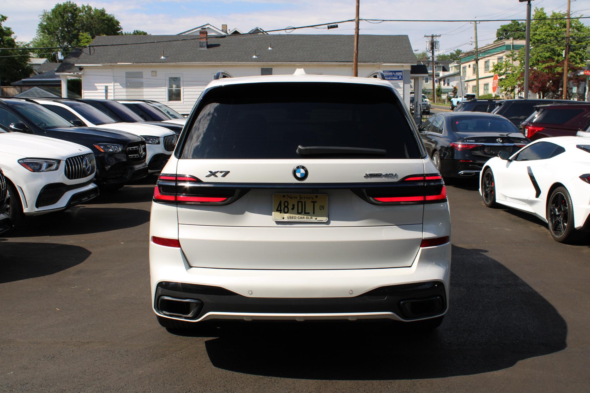 BMW X7 xDrive40i Sports Activity Vehicle 2024