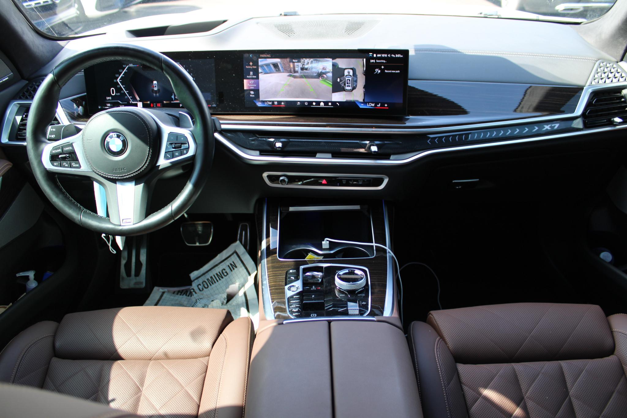 BMW X7 xDrive40i Sports Activity Vehicle 2024