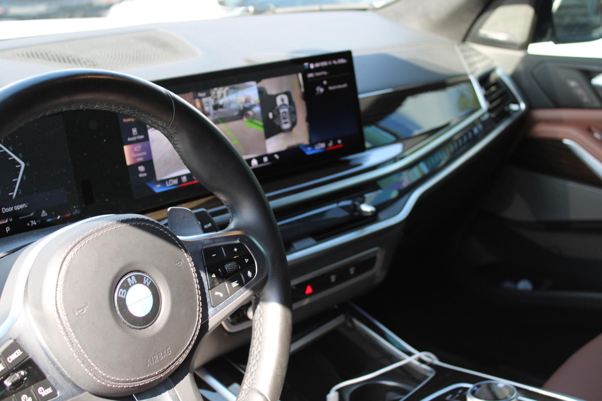 BMW X7 xDrive40i Sports Activity Vehicle 2024