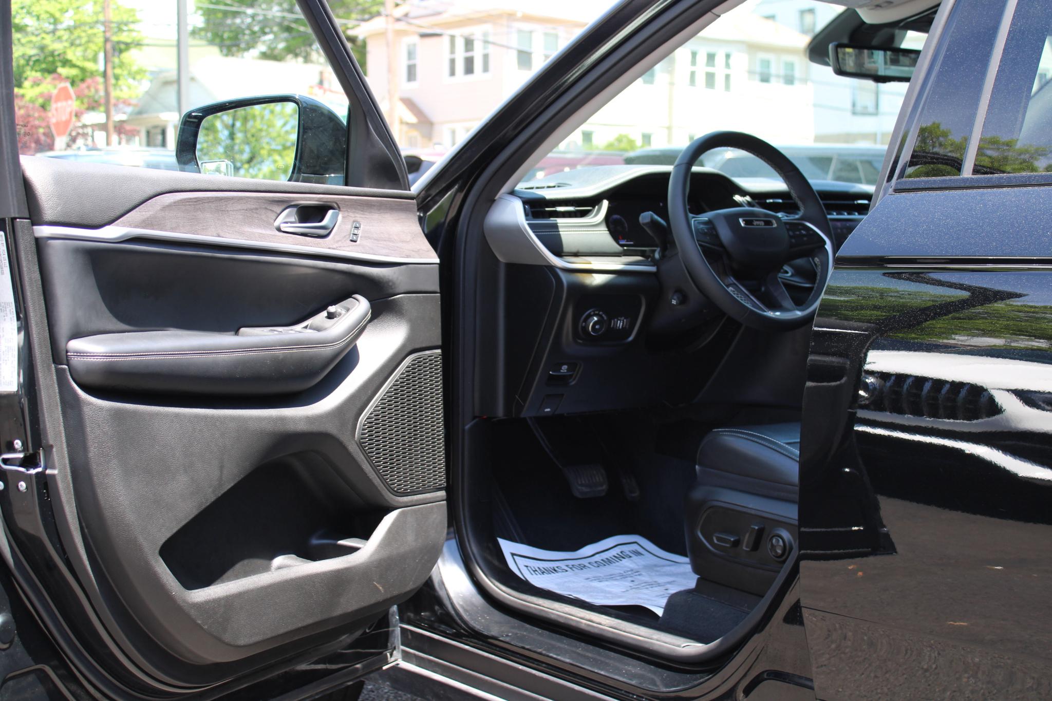 Jeep Grand Cherokee Limited 4x4 2023