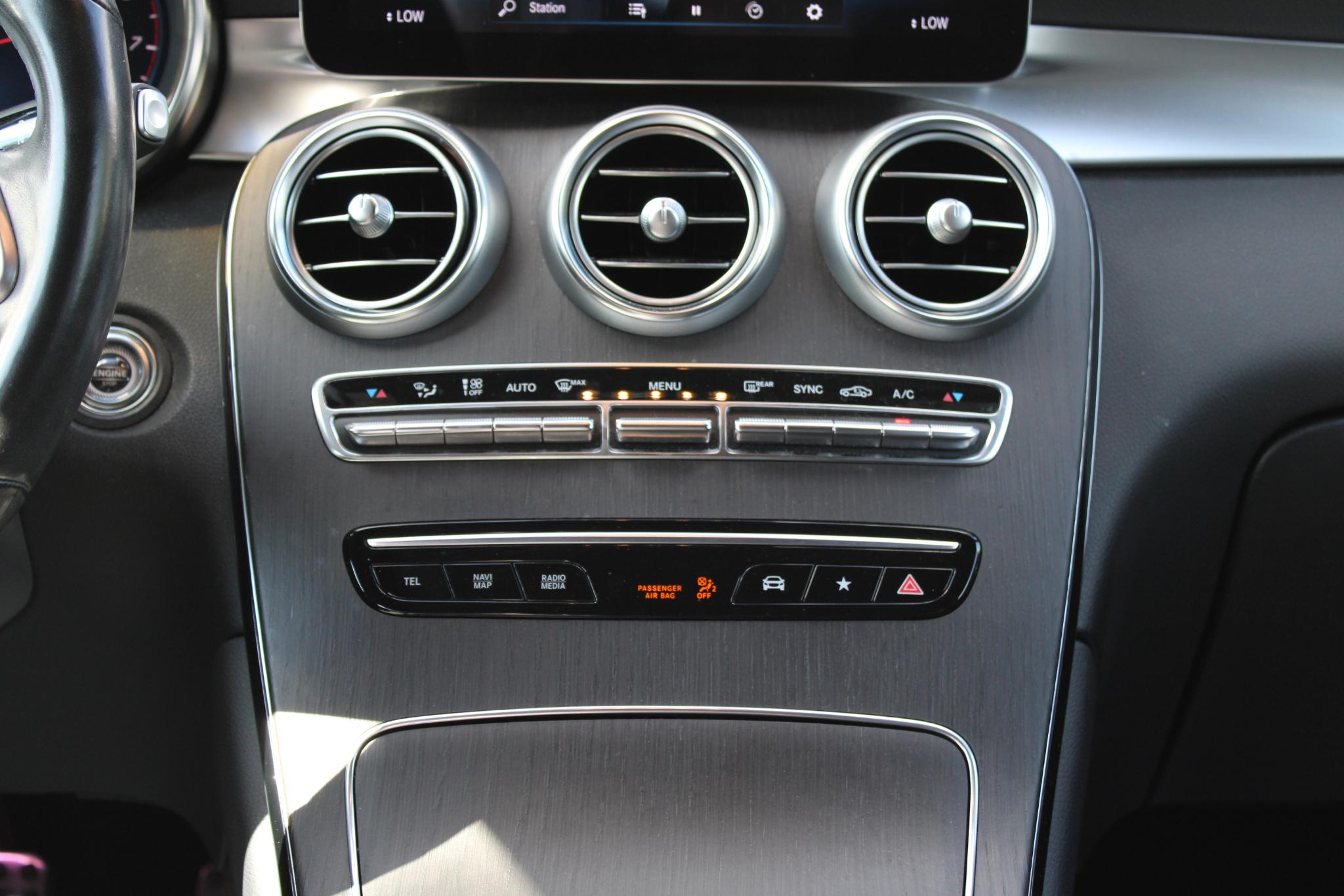 Mercedes-Benz GLC GLC 300 4MATIC SUV 2022