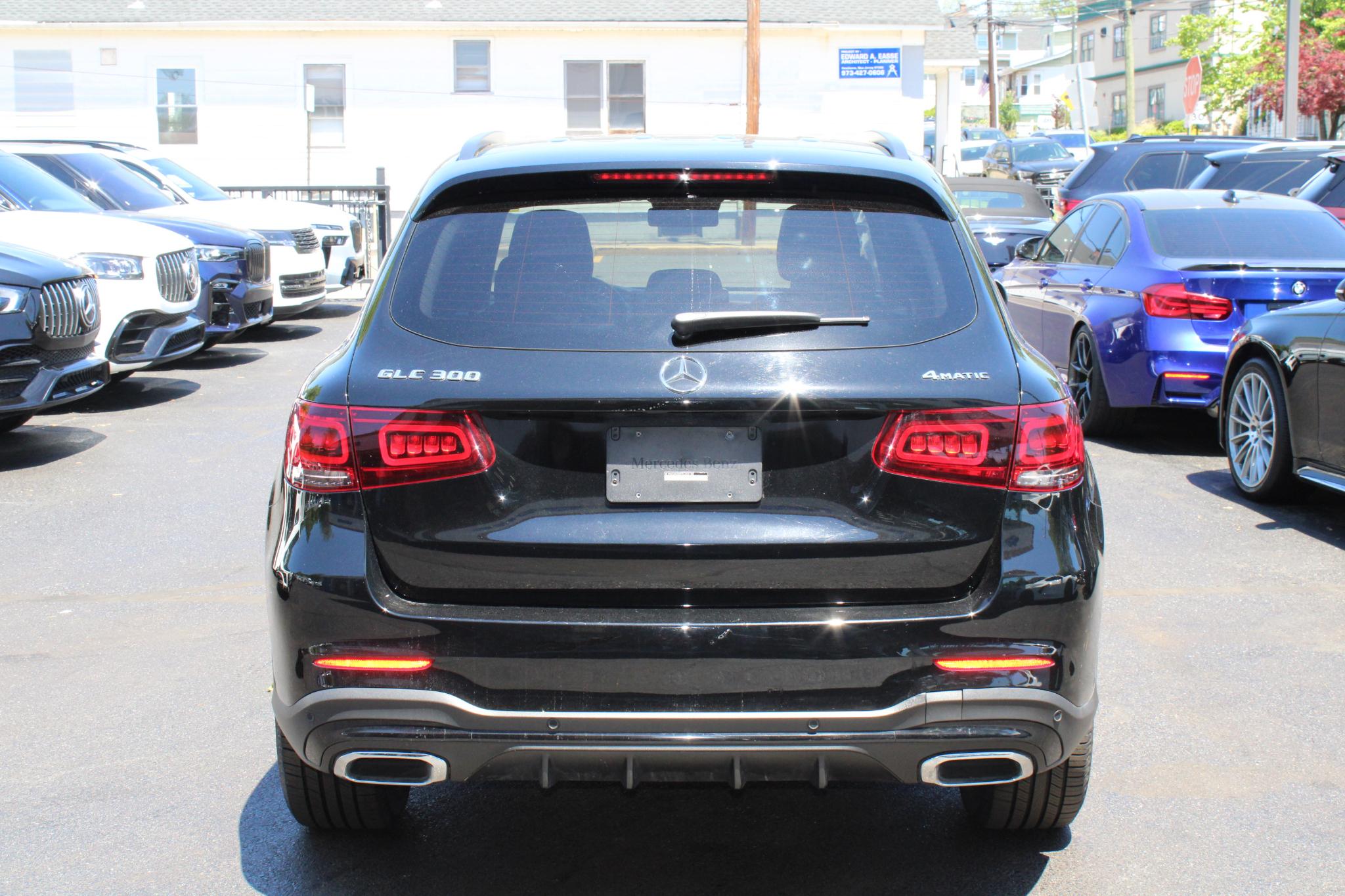 Mercedes-Benz GLC GLC 300 4MATIC SUV 2022