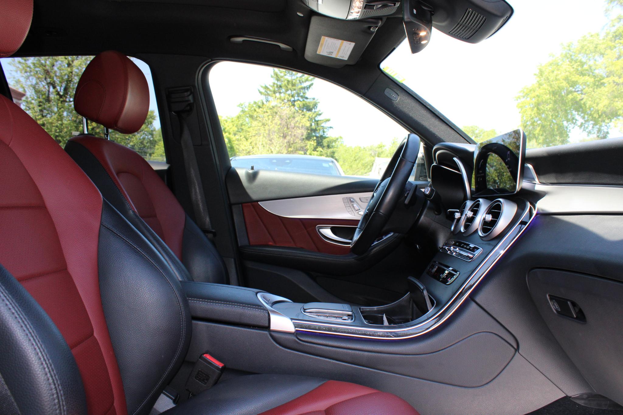 Mercedes-Benz GLC GLC 300 4MATIC SUV 2022