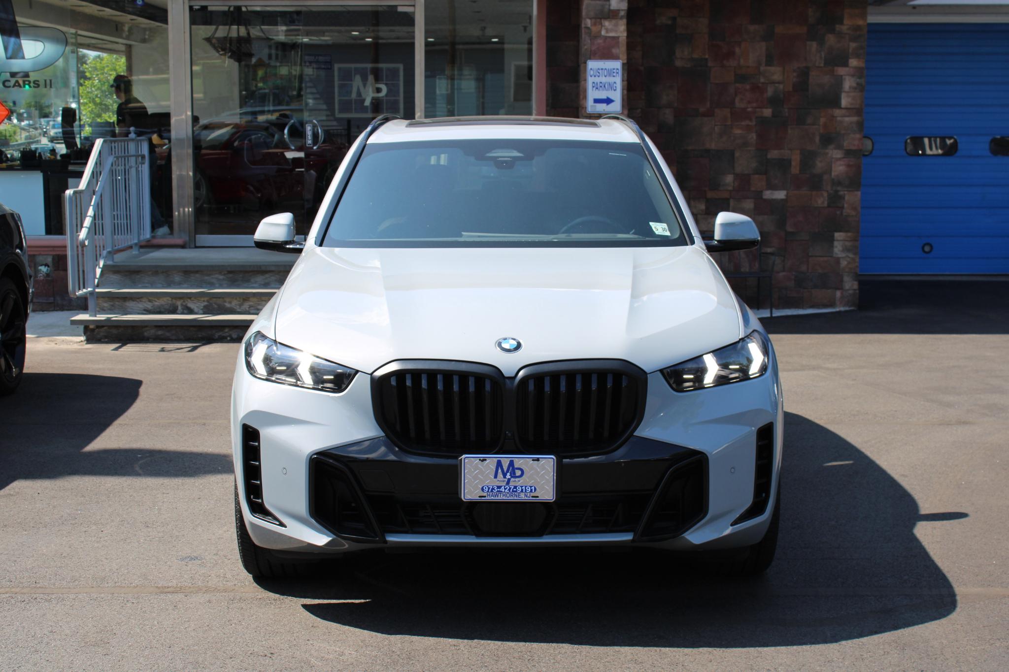 BMW X5 xDrive40i Sports Activity Vehicle 2025