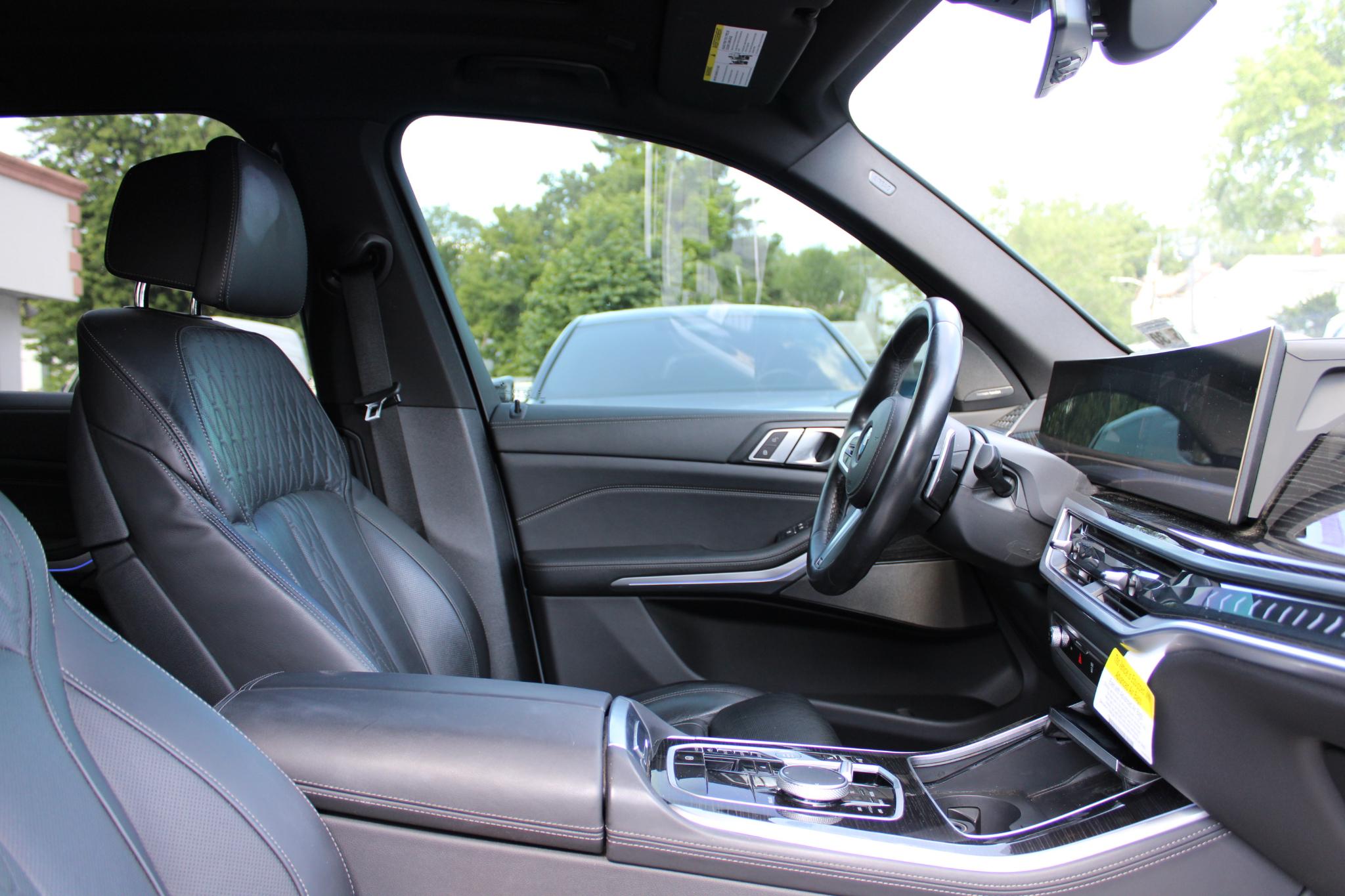 BMW X5 xDrive40i Sports Activity Vehicle 2025