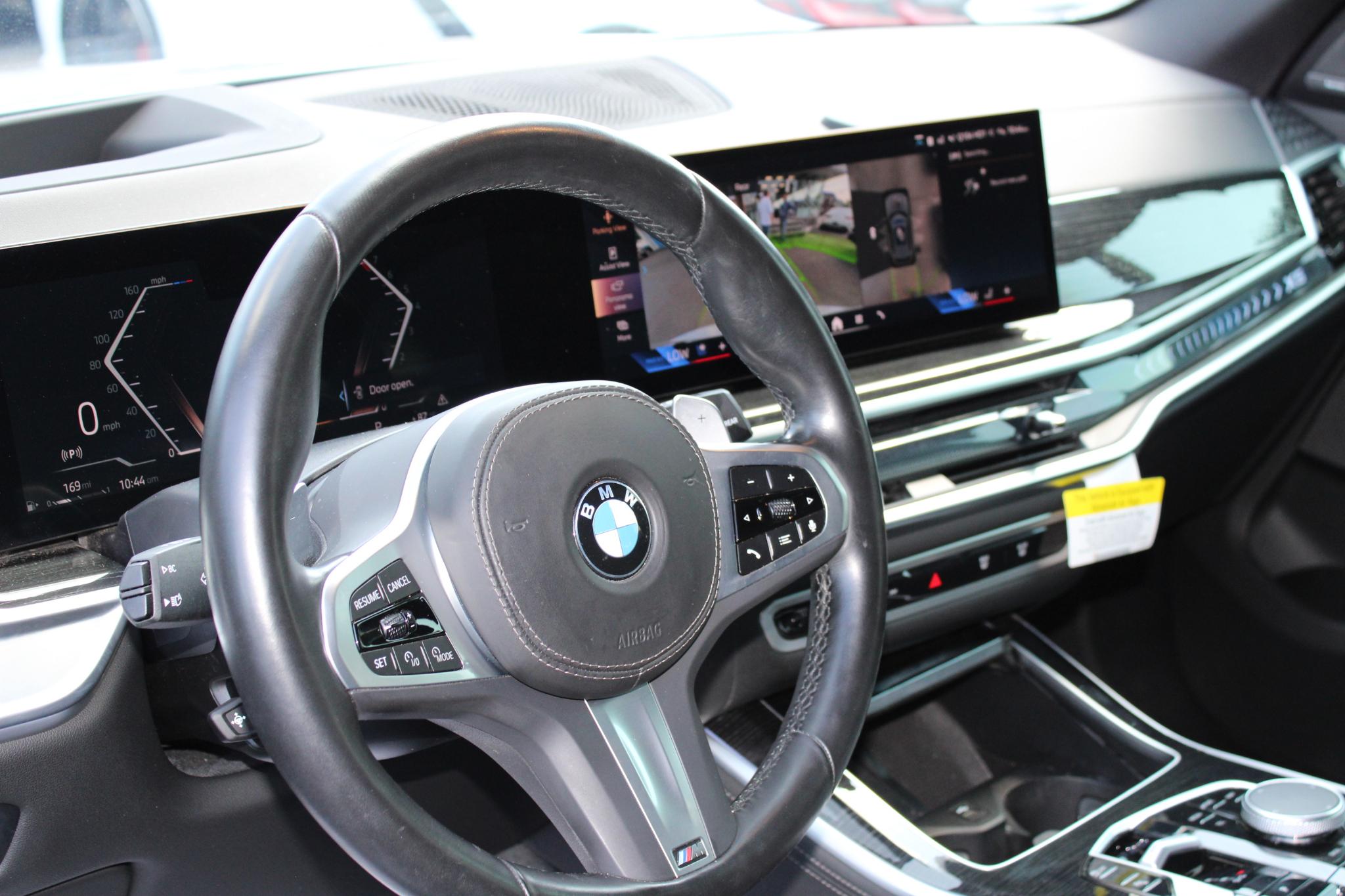 BMW X5 xDrive40i Sports Activity Vehicle 2025