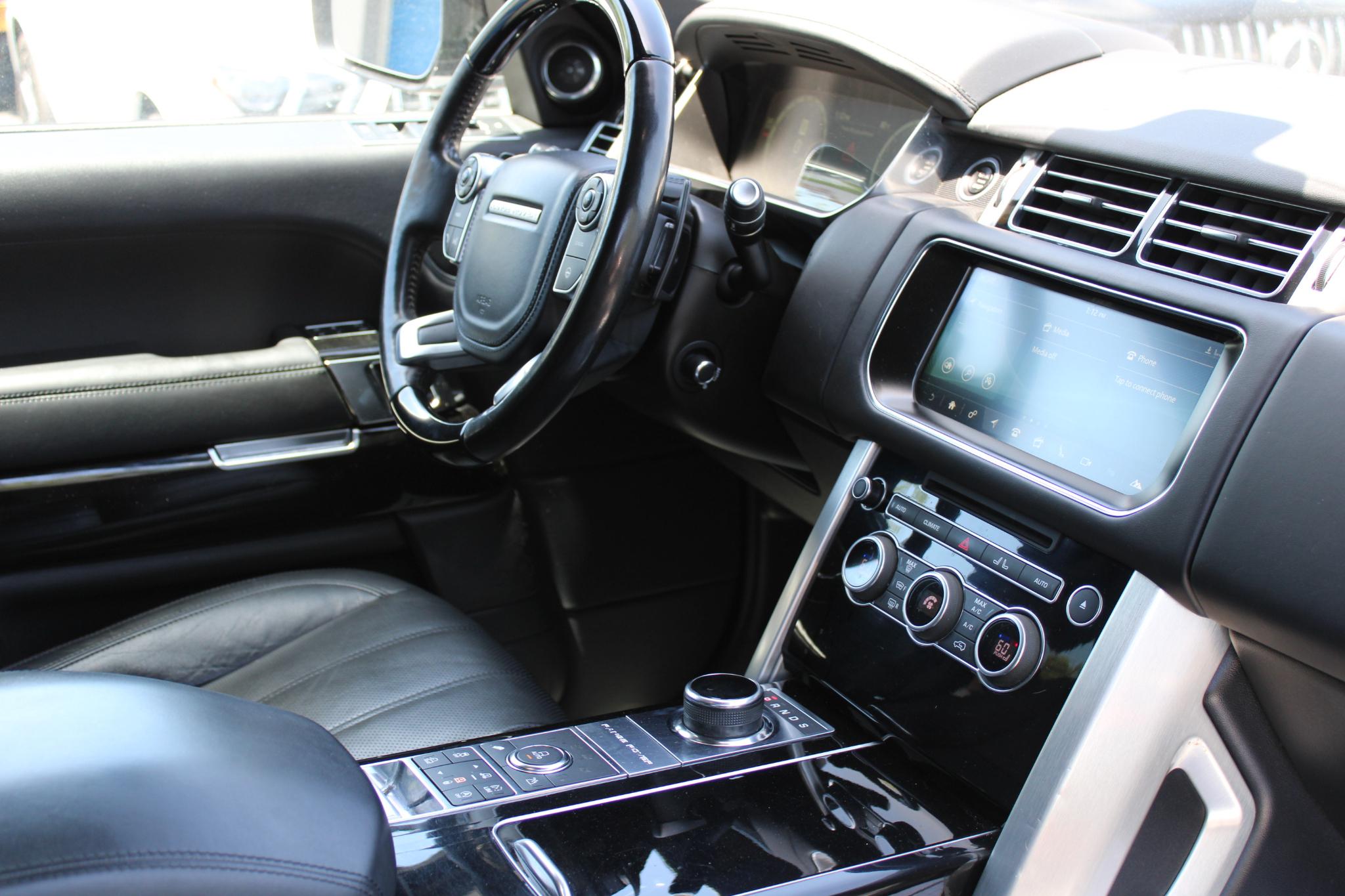 Land Rover Range Rover V6 Supercharged HSE SWB 2017