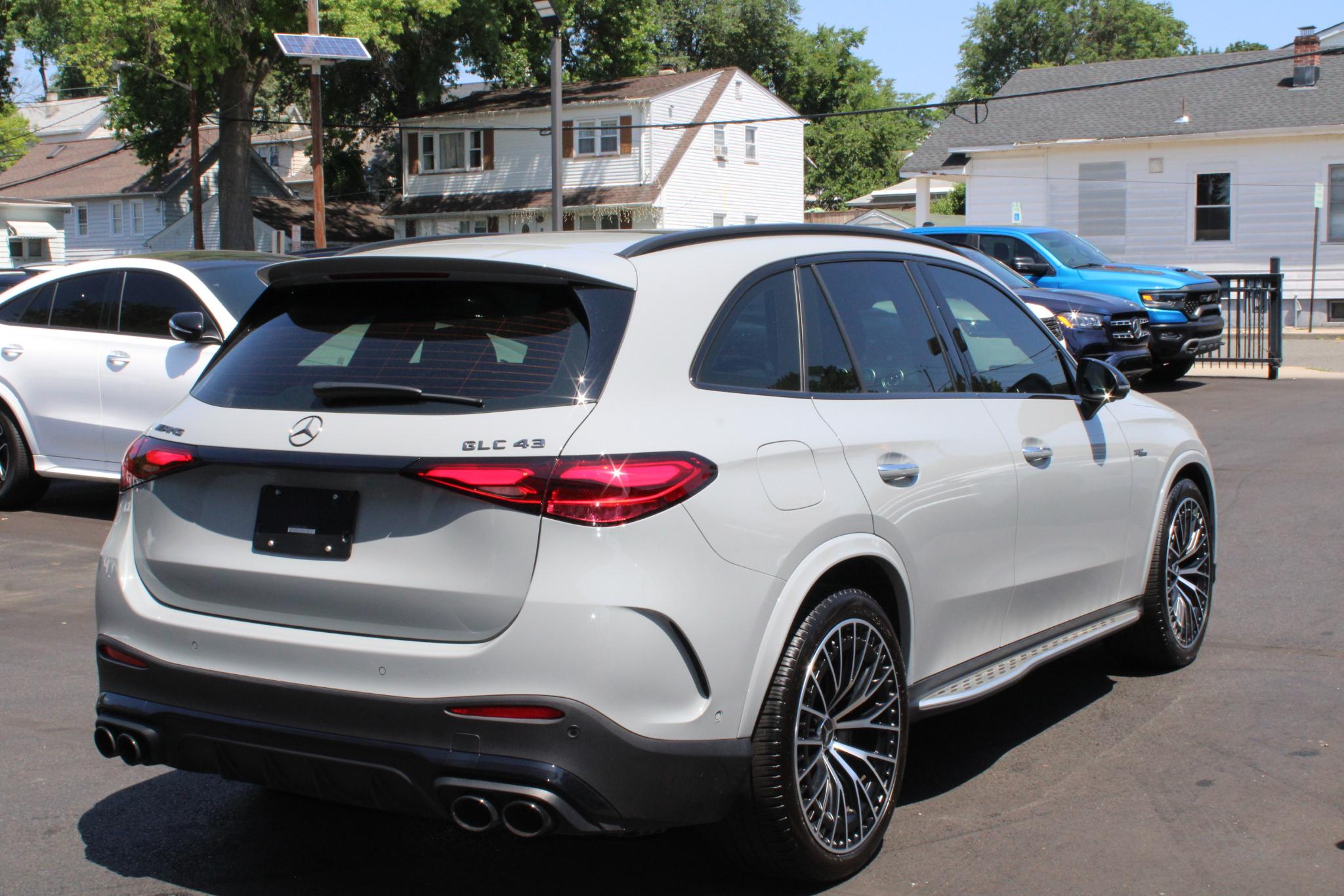 Mercedes-Benz GLC AMG GLC 43 4MATIC SUV 2025