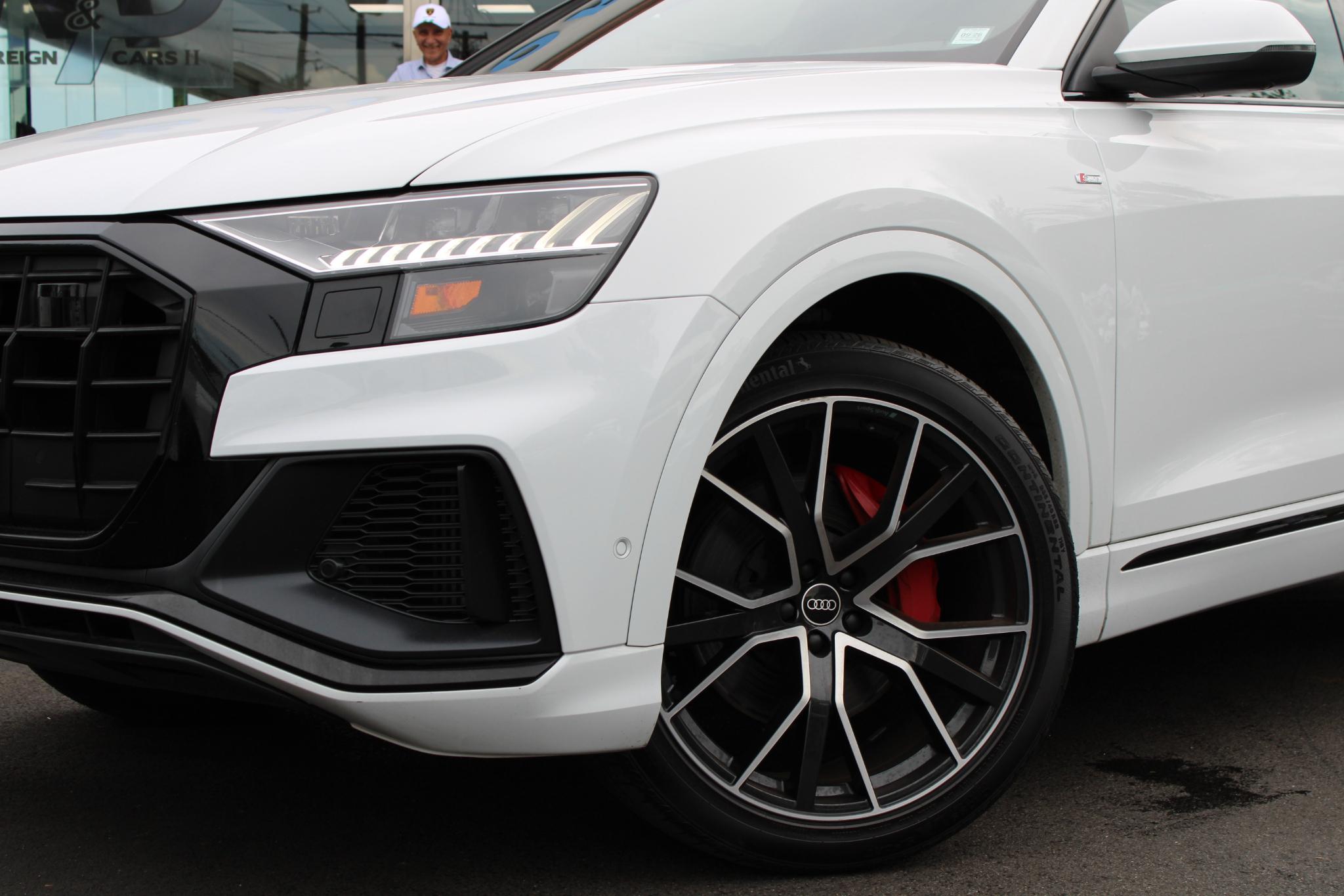 Audi Q8 Premium Plus 55 TFSI quattro 2021