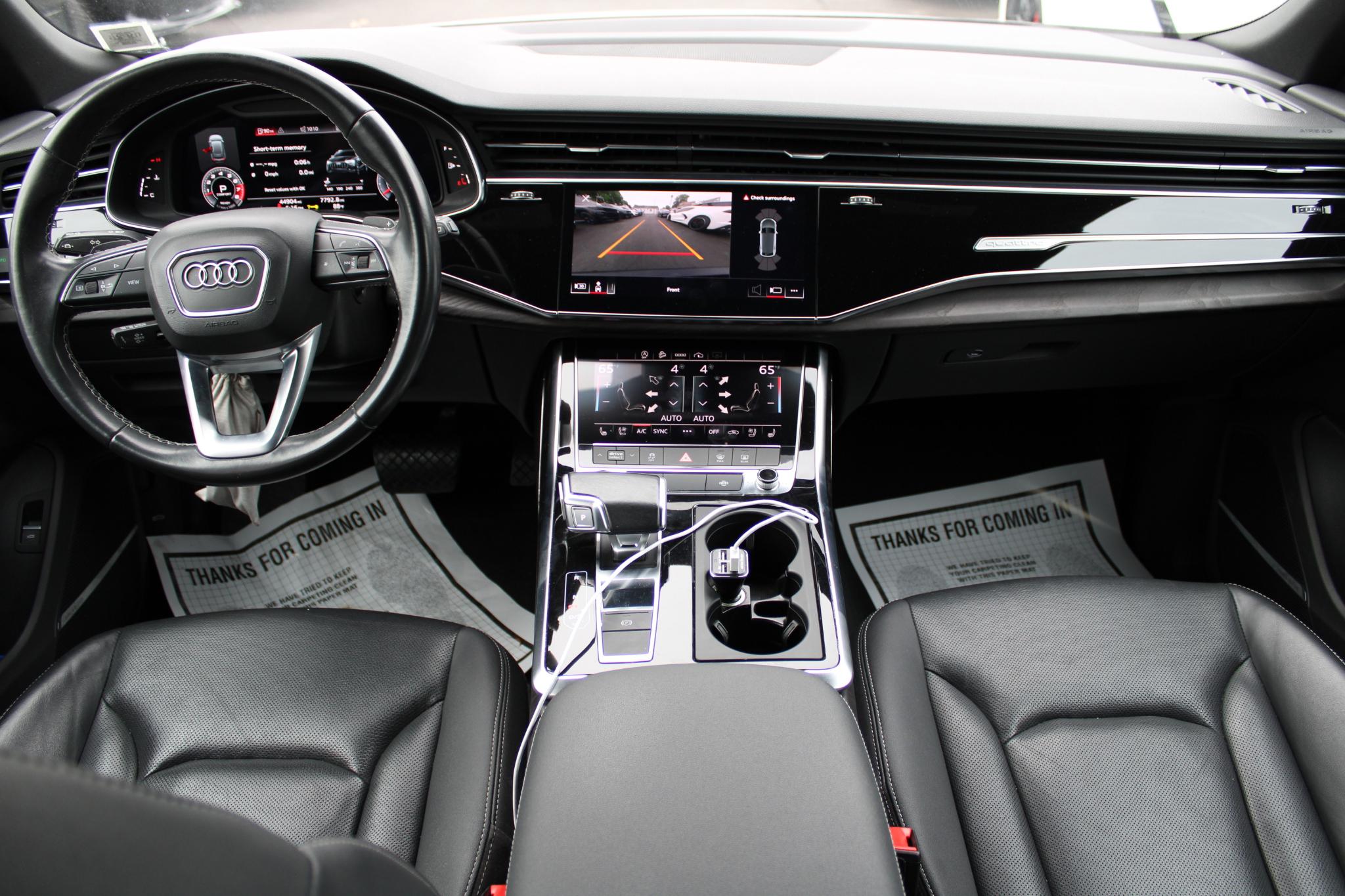 Audi Q8 Premium Plus 55 TFSI quattro 2021