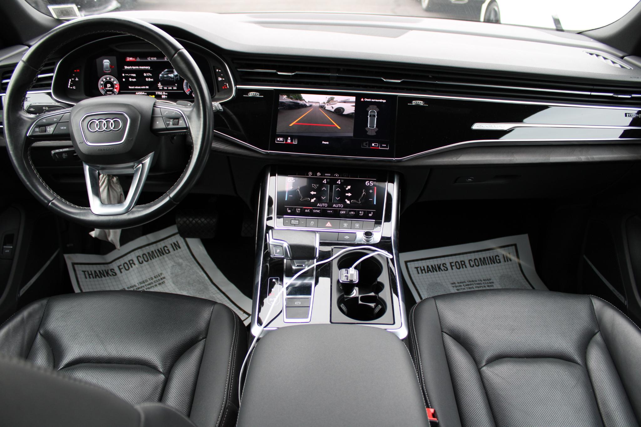 Audi Q8 Premium Plus 55 TFSI quattro 2021
