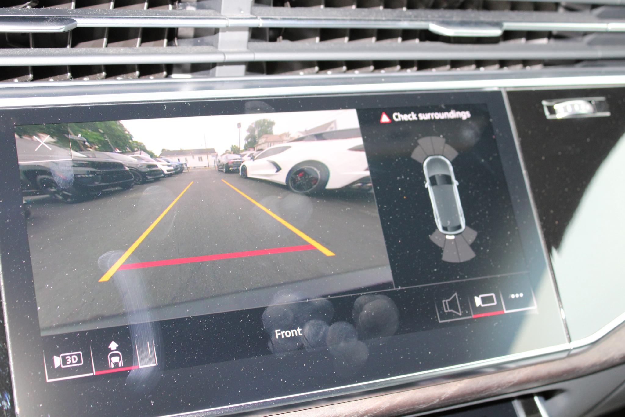 Audi Q8 Premium Plus 55 TFSI quattro 2021