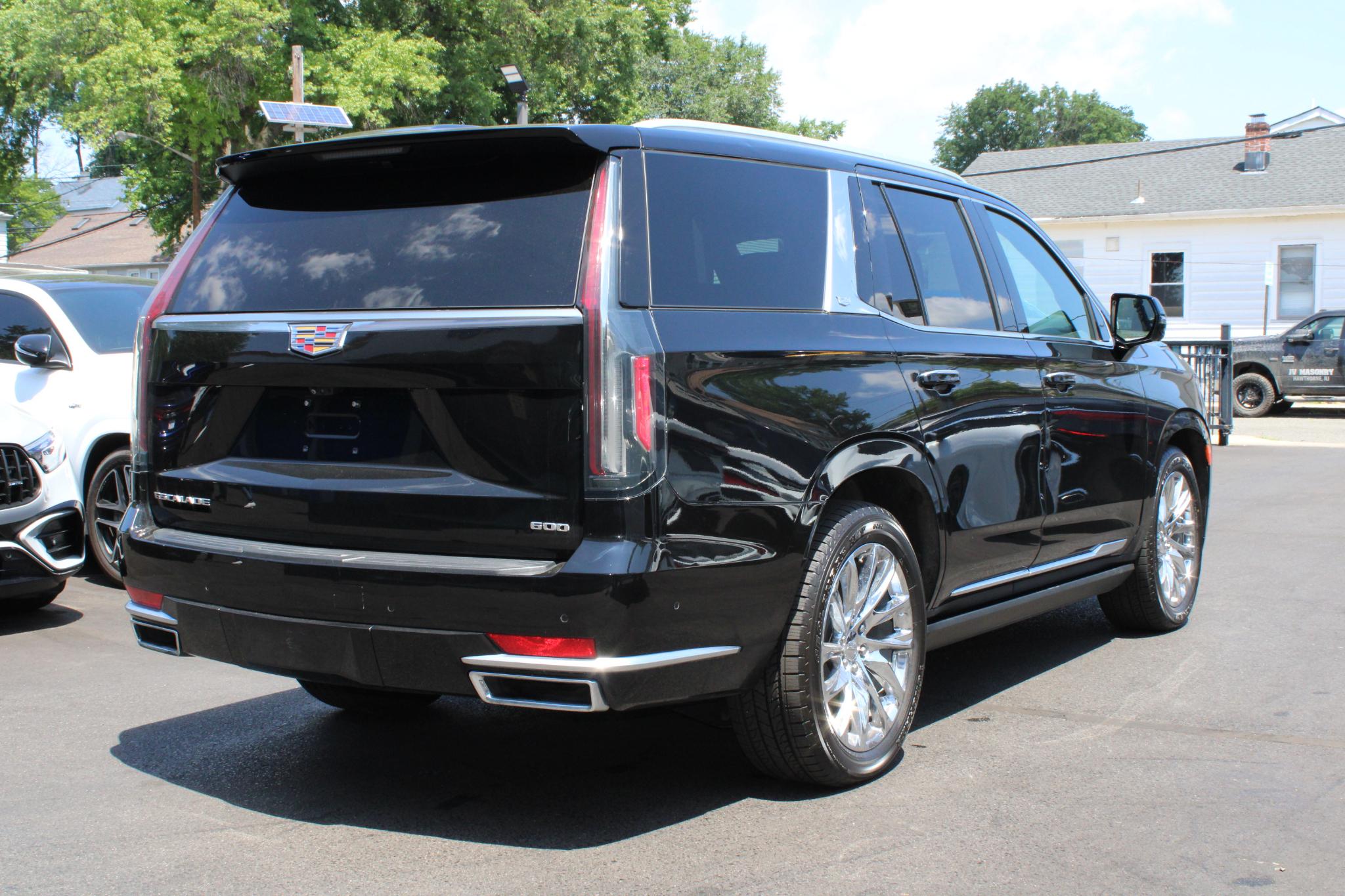 Cadillac Escalade 4WD 4dr Premium Luxury Platinum 2021