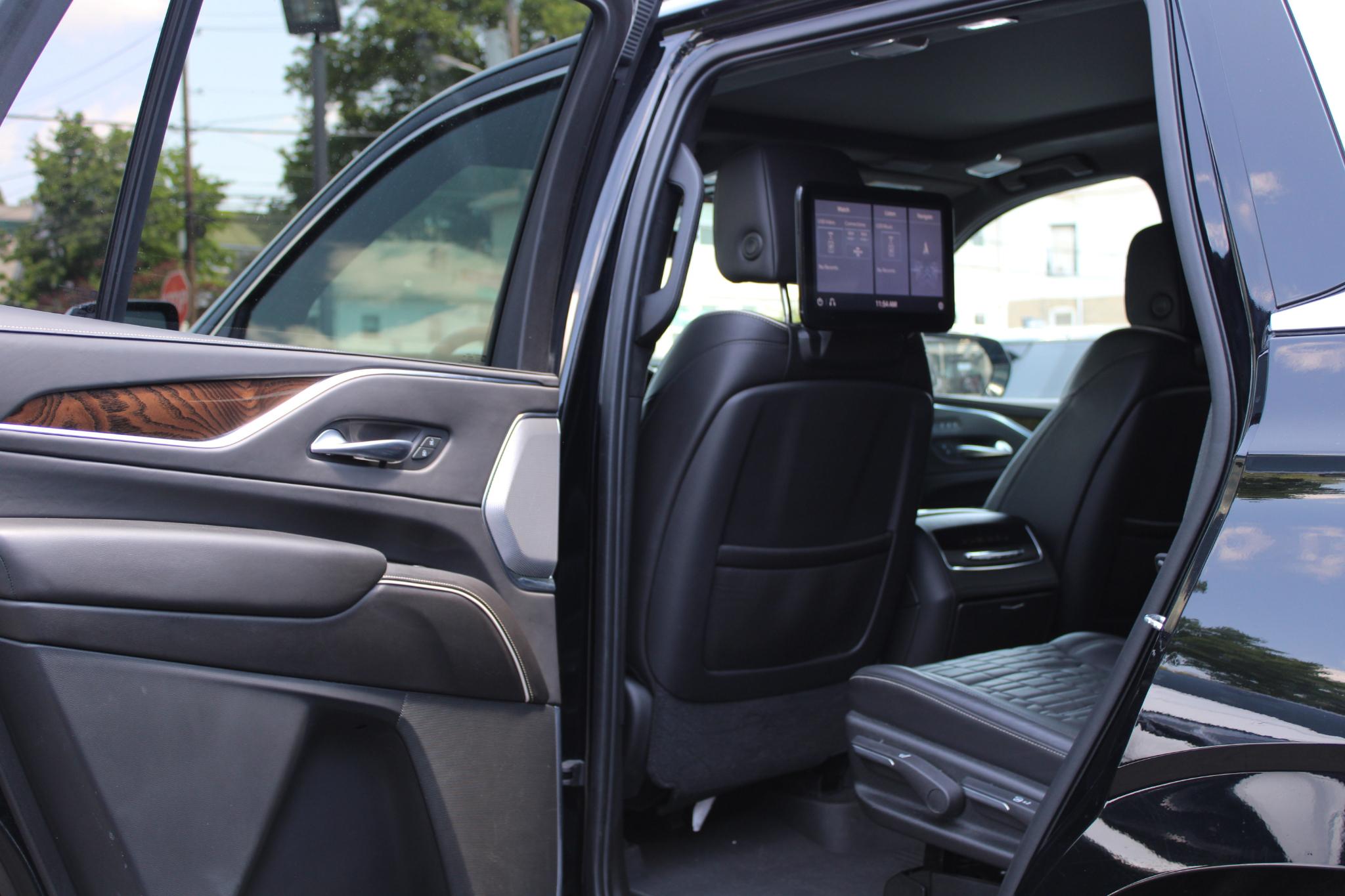 Cadillac Escalade 4WD 4dr Premium Luxury Platinum 2021