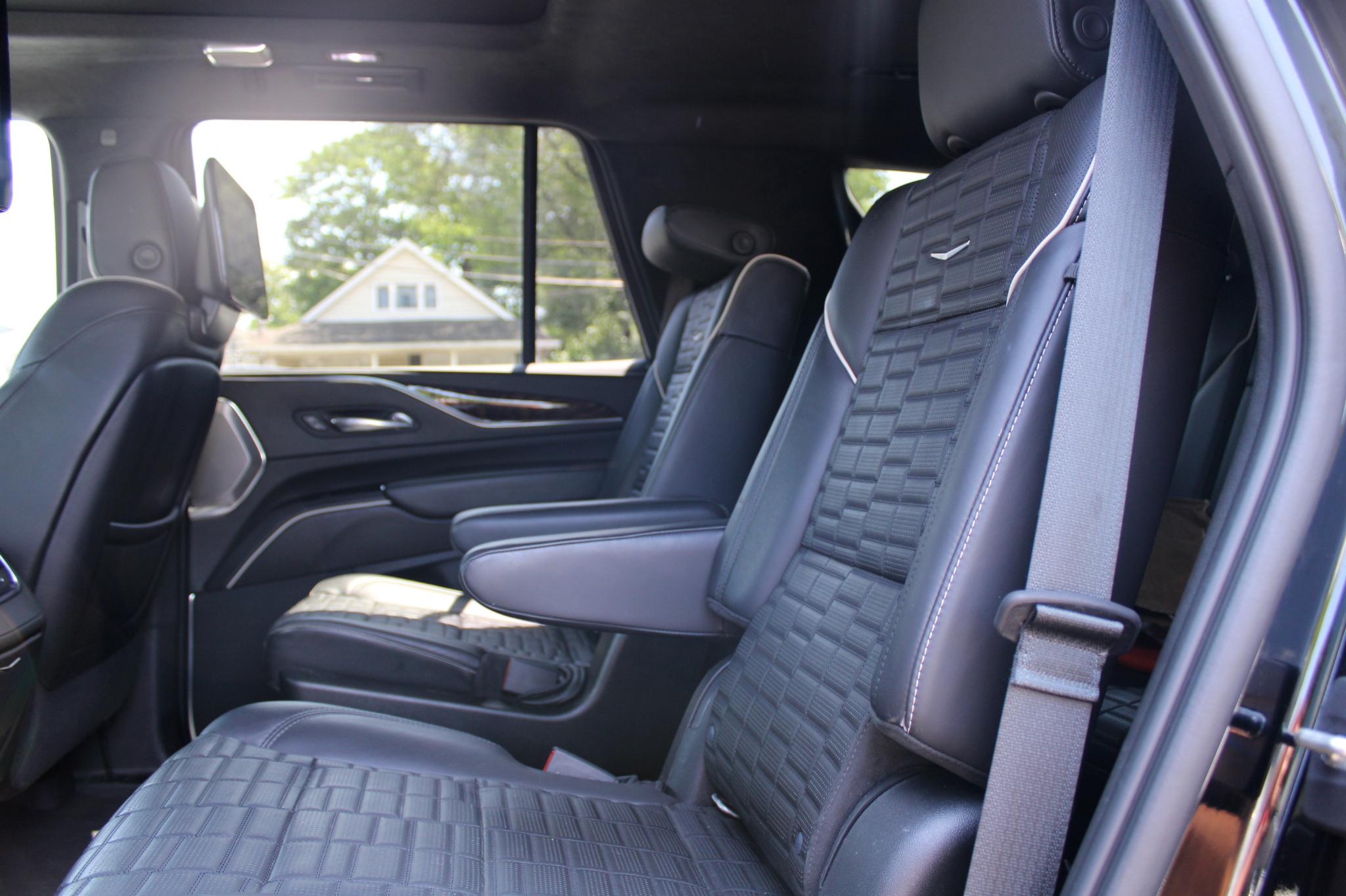 Cadillac Escalade 4WD 4dr Premium Luxury Platinum 2021