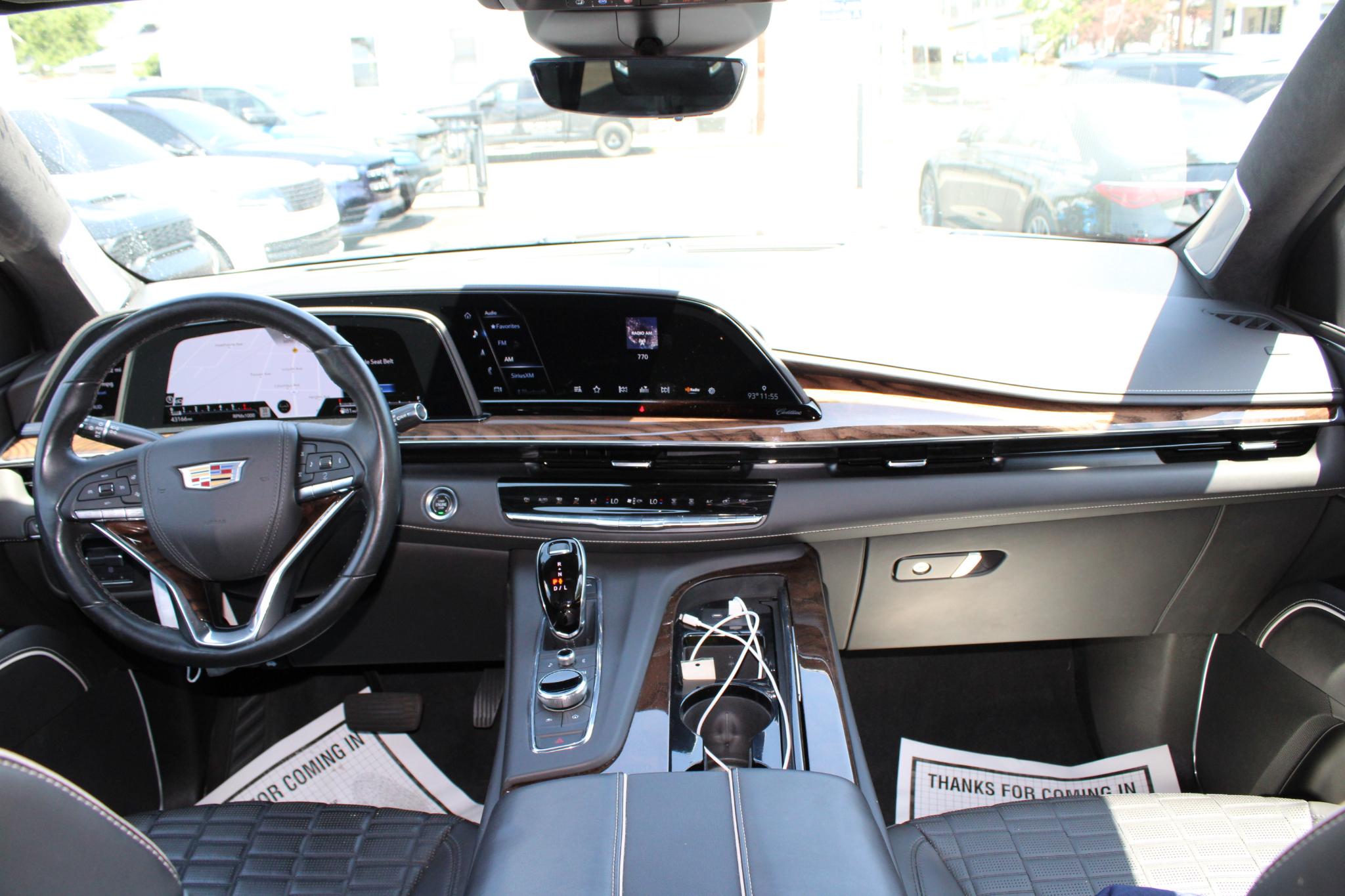Cadillac Escalade 4WD 4dr Premium Luxury Platinum 2021