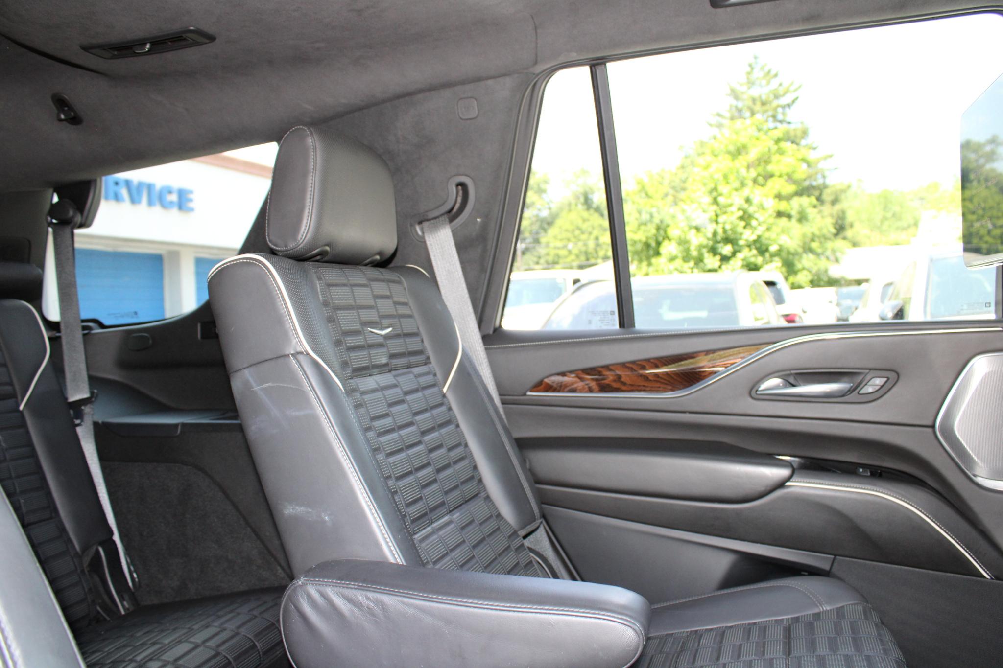 Cadillac Escalade 4WD 4dr Premium Luxury Platinum 2021
