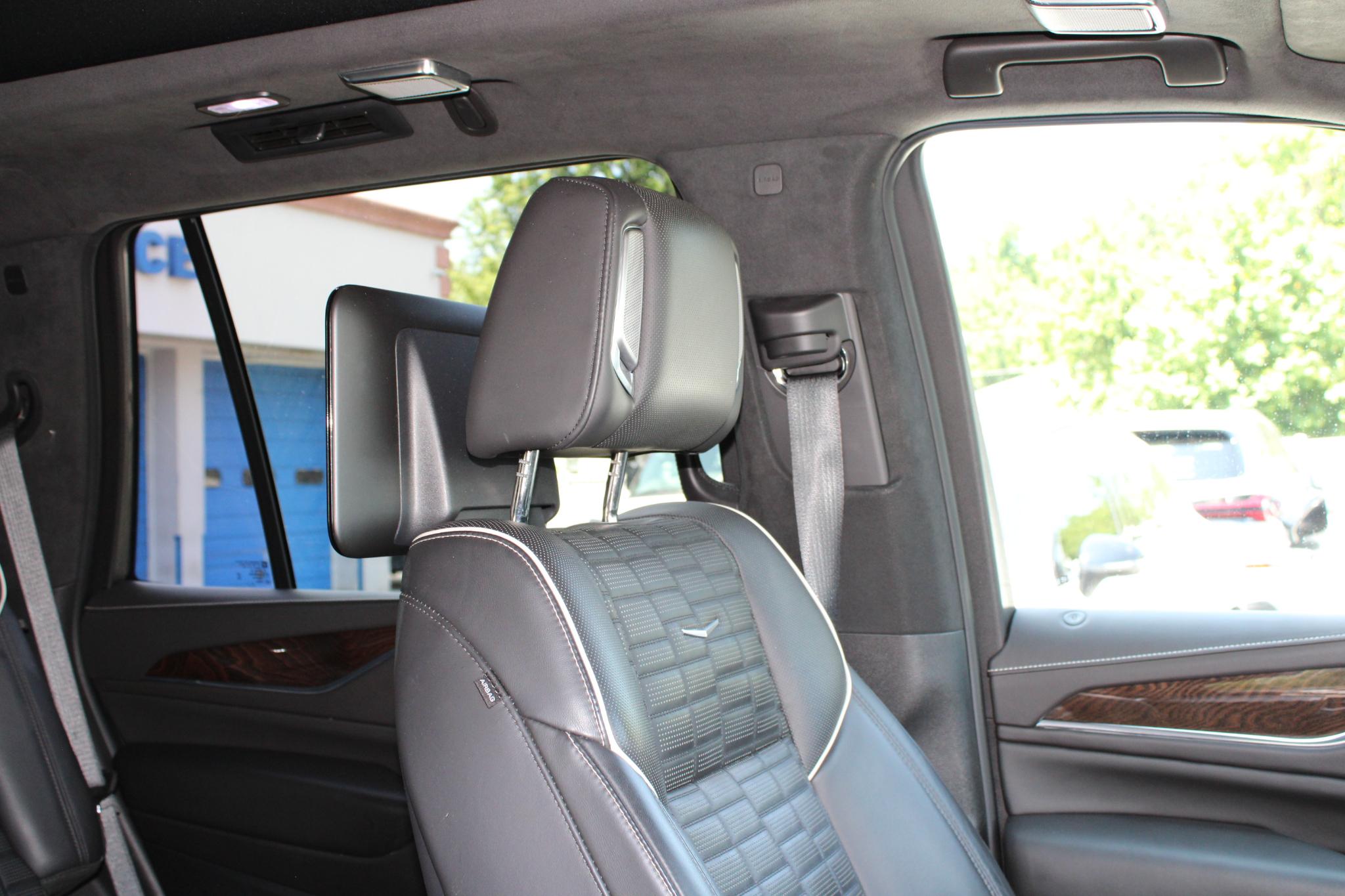 Cadillac Escalade 4WD 4dr Premium Luxury Platinum 2021