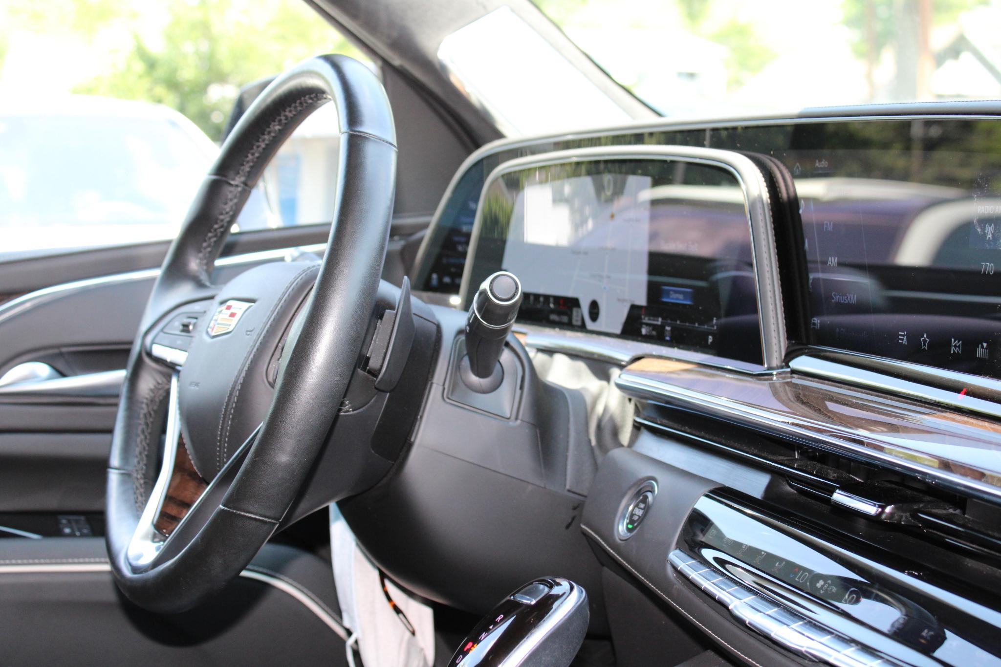 Cadillac Escalade 4WD 4dr Premium Luxury Platinum 2021