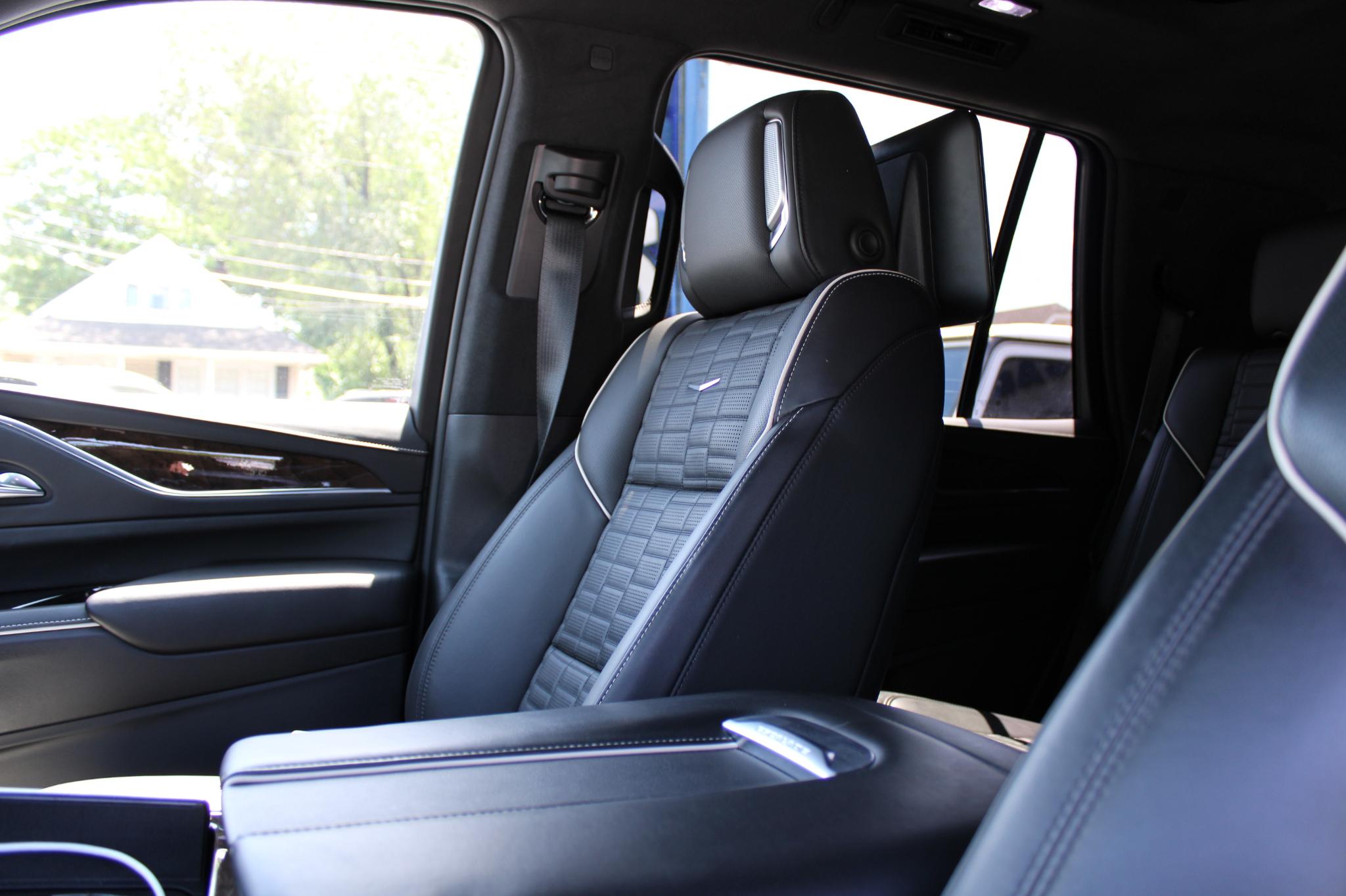 Cadillac Escalade 4WD 4dr Premium Luxury Platinum 2021