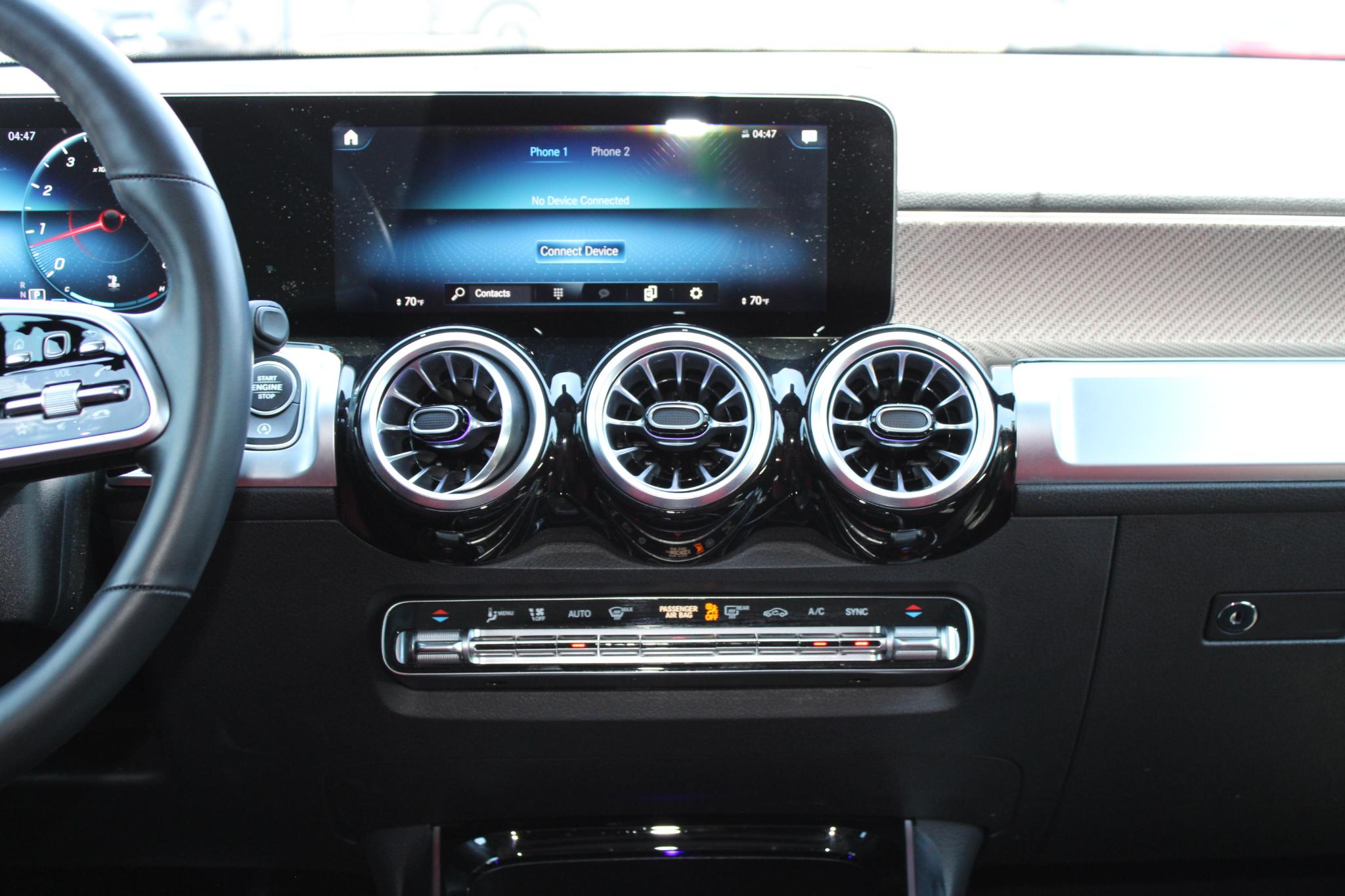 Mercedes-Benz GLB GLB 250 4MATIC SUV 2022
