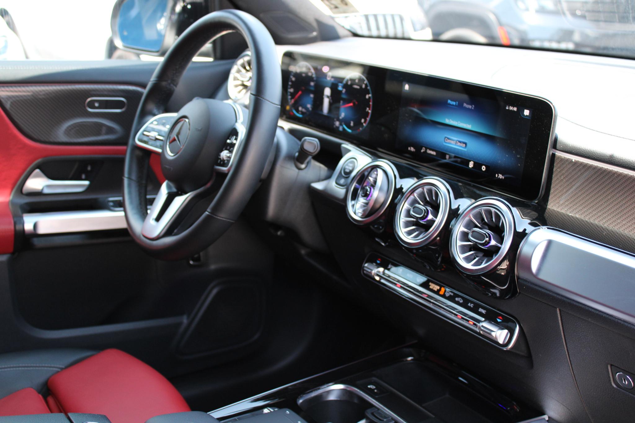 Mercedes-Benz GLB GLB 250 4MATIC SUV 2022