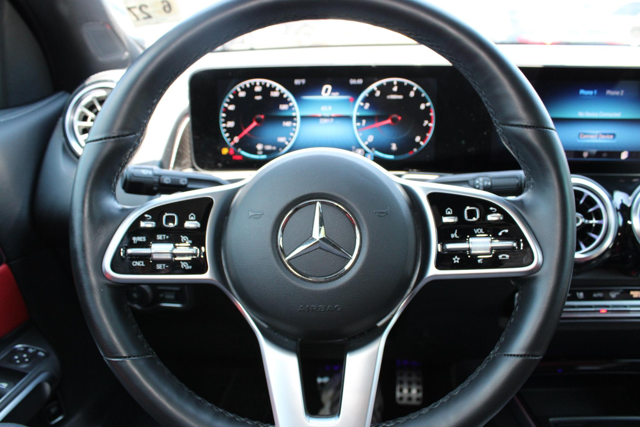 Mercedes-Benz GLB GLB 250 4MATIC SUV 2022