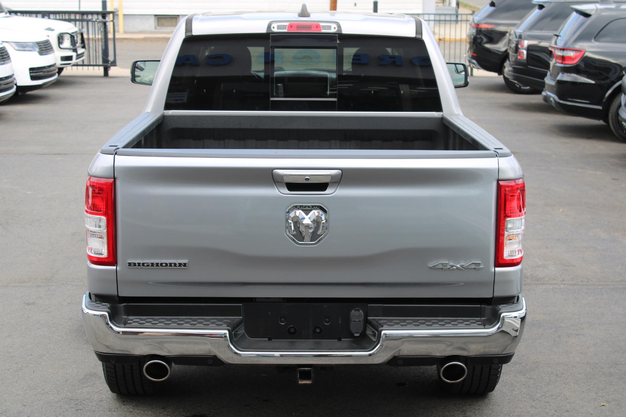 RAM 1500 Big Horn 4x4 Crew Cab 5'7" Box 2020