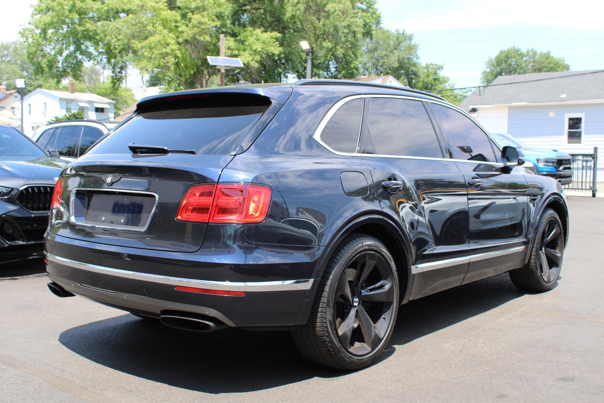 Bentley Bentayga Onyx Edition AWD 2018