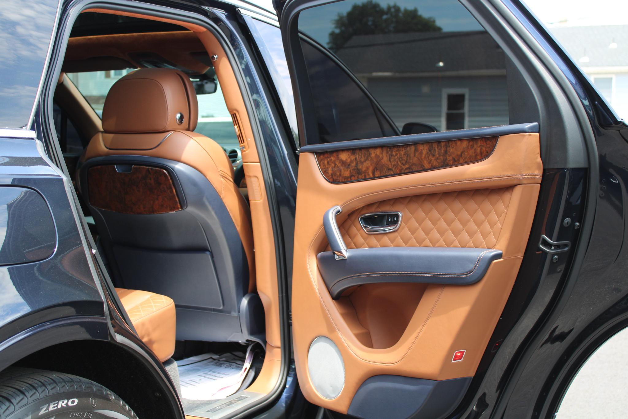 Bentley Bentayga Onyx Edition AWD 2018