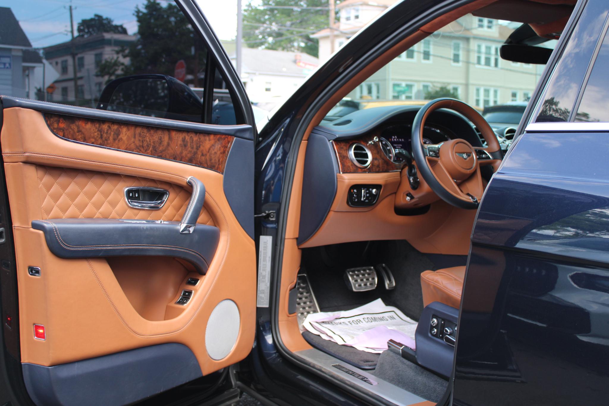 Bentley Bentayga Onyx Edition AWD 2018