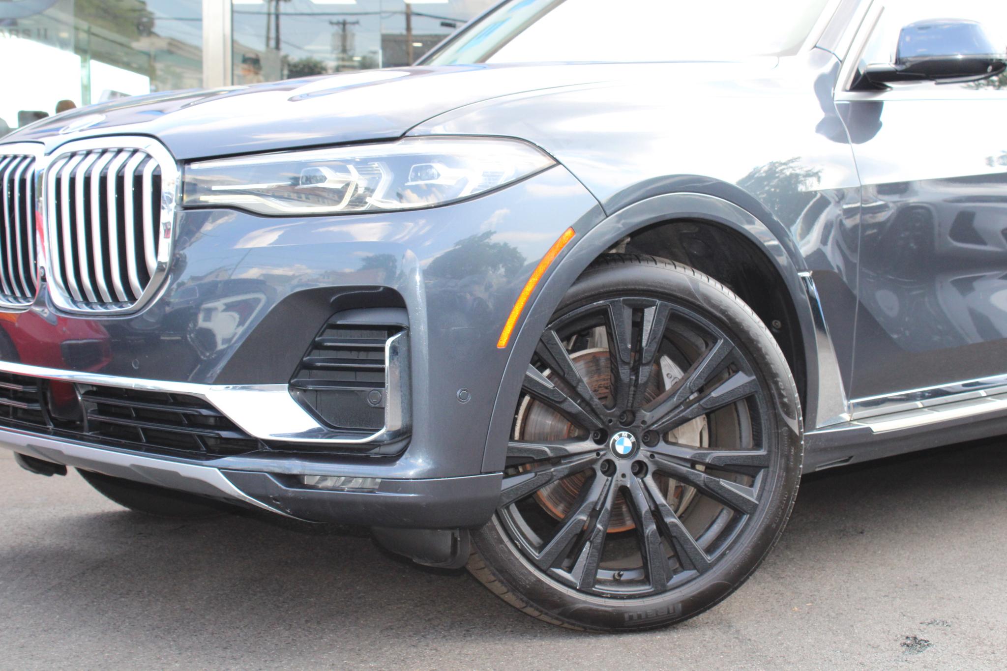 BMW X7 xDrive50i Sports Activity Vehicle 2019