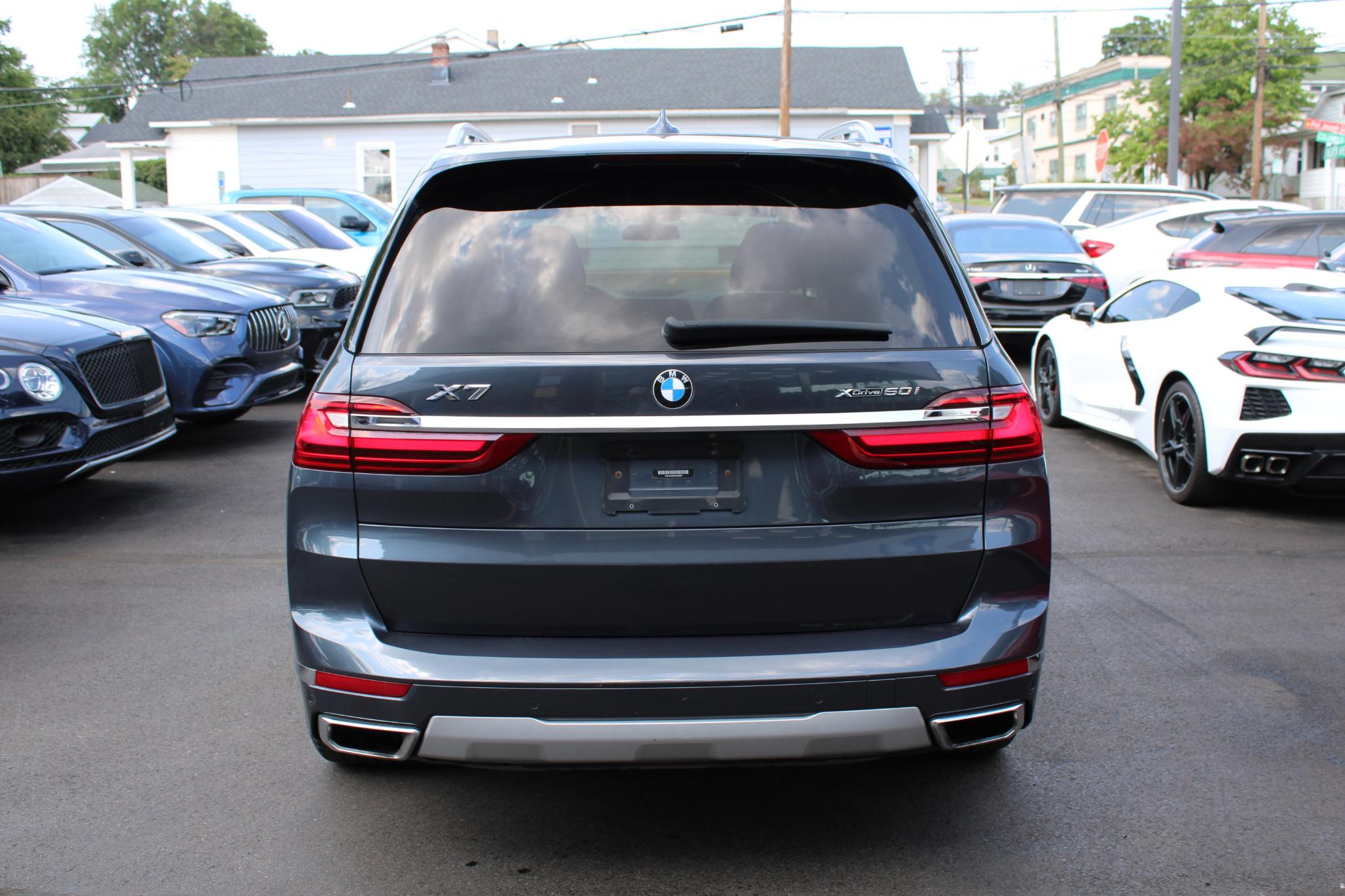 BMW X7 xDrive50i Sports Activity Vehicle 2019