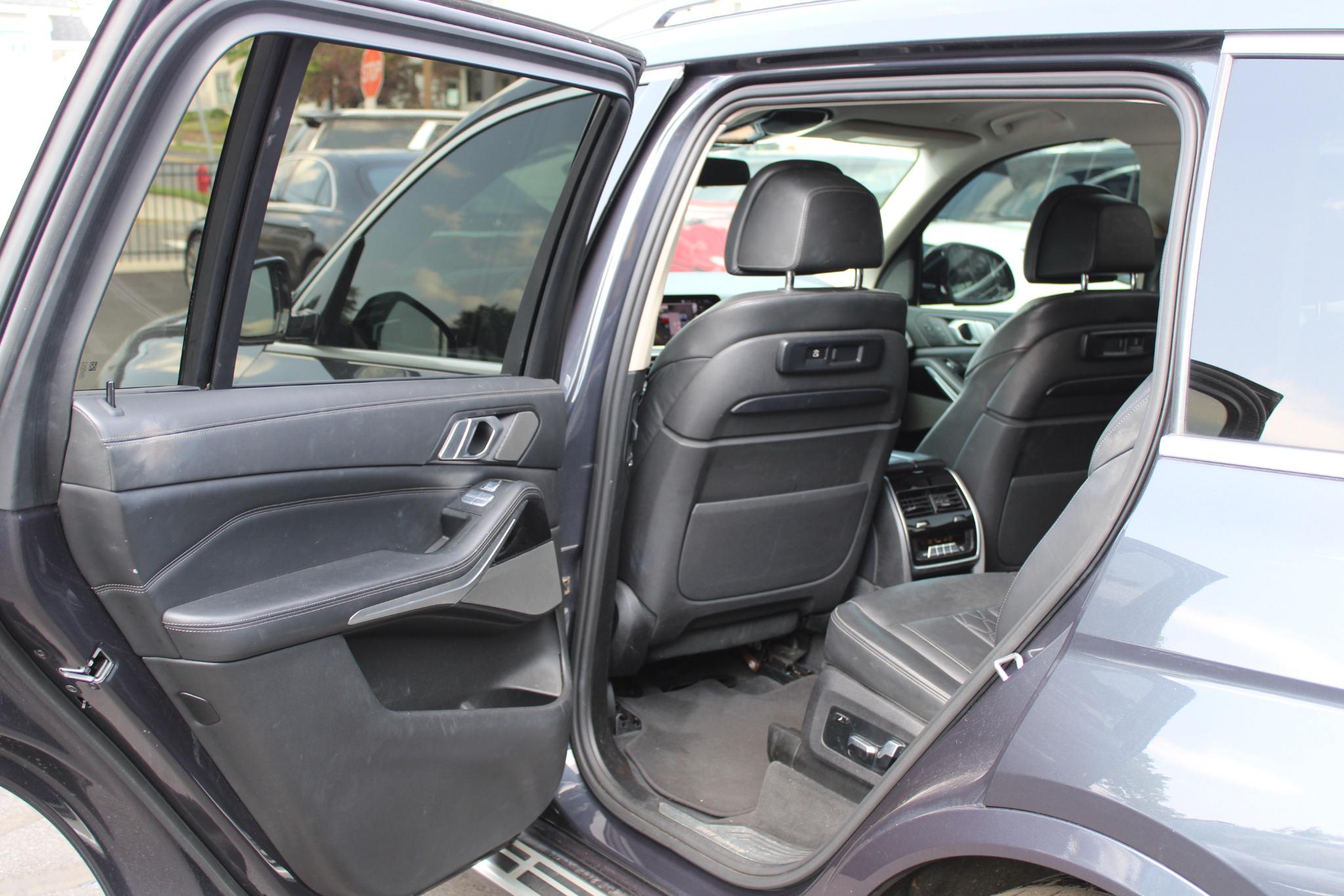 BMW X7 xDrive50i Sports Activity Vehicle 2019