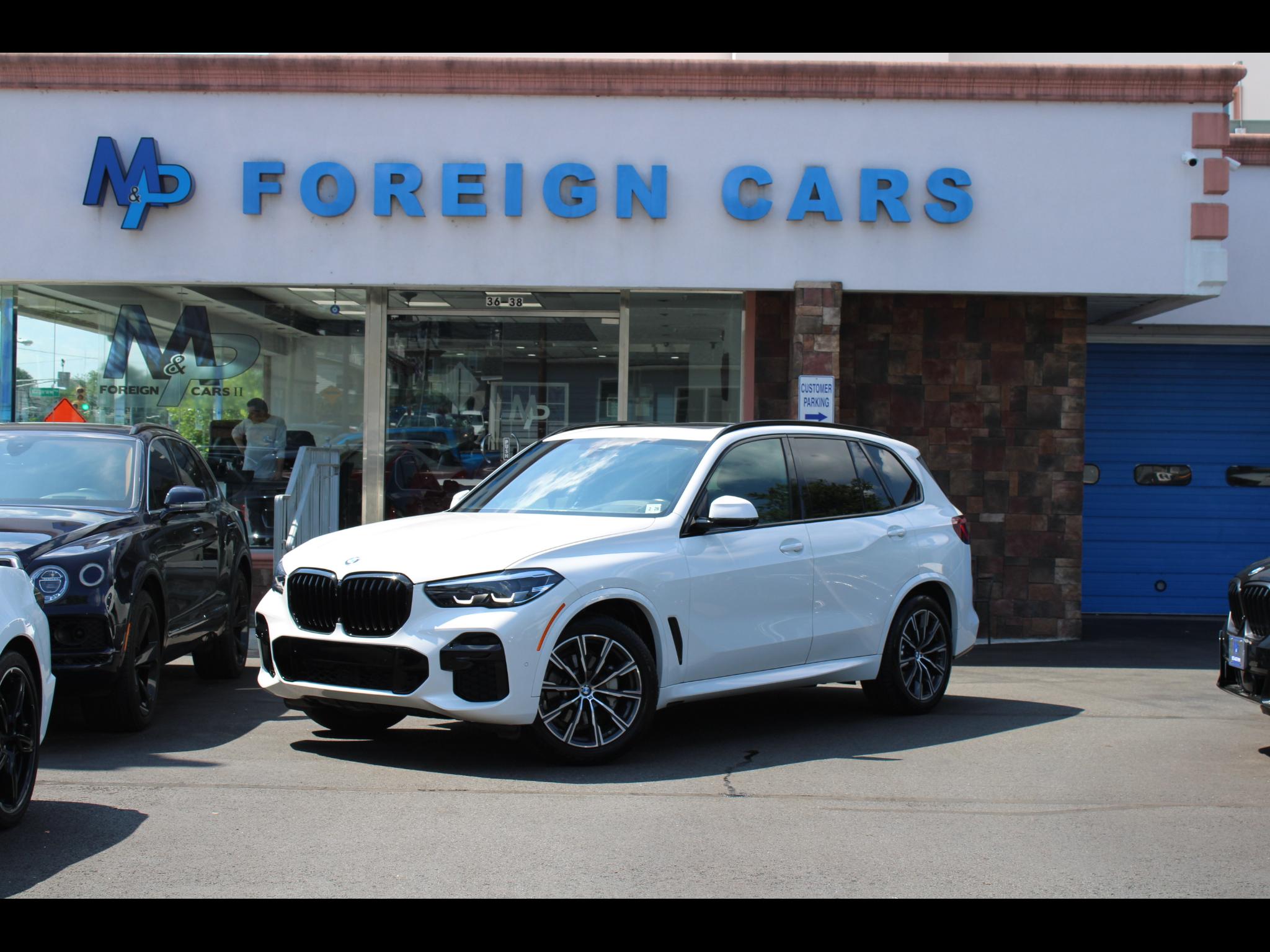 BMW X5 xDrive40i Sports Activity Vehicle 2023