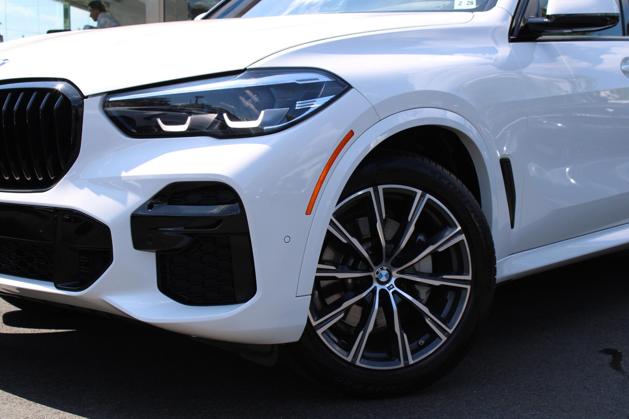 BMW X5 xDrive40i Sports Activity Vehicle 2023