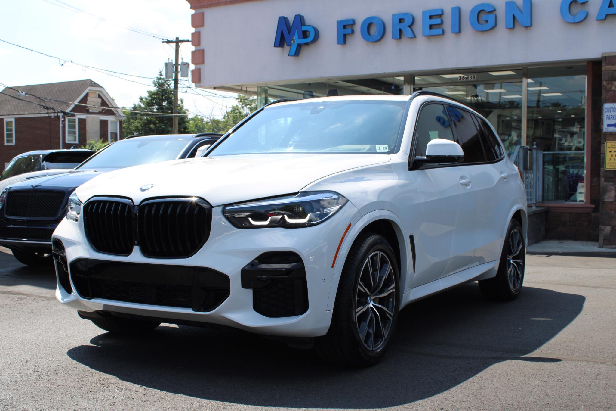 BMW X5 xDrive40i Sports Activity Vehicle 2023
