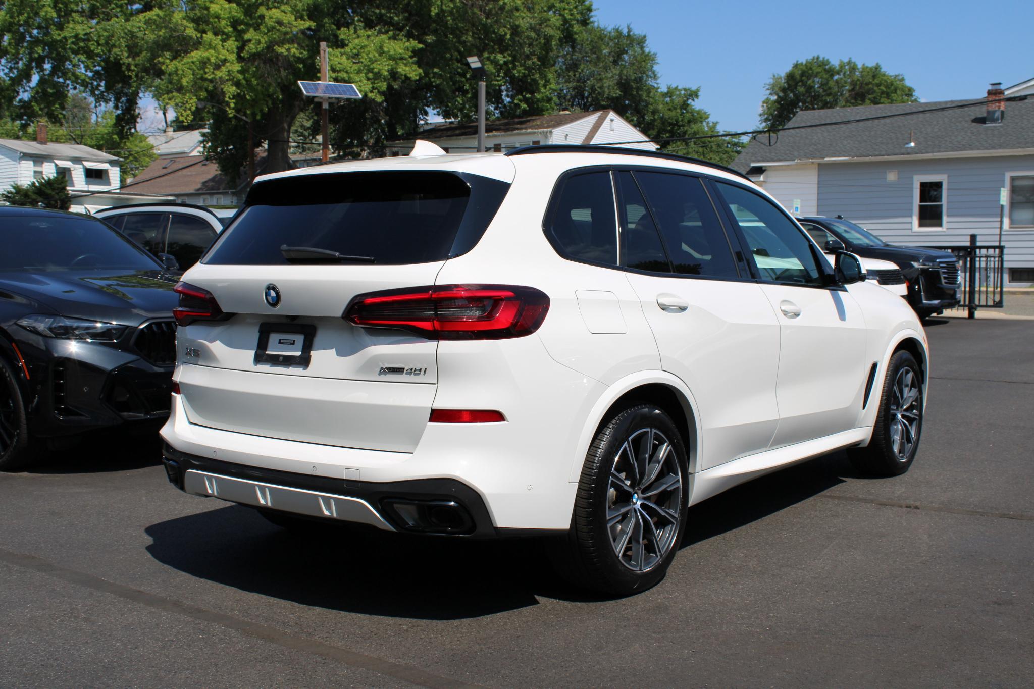 BMW X5 xDrive40i Sports Activity Vehicle 2023