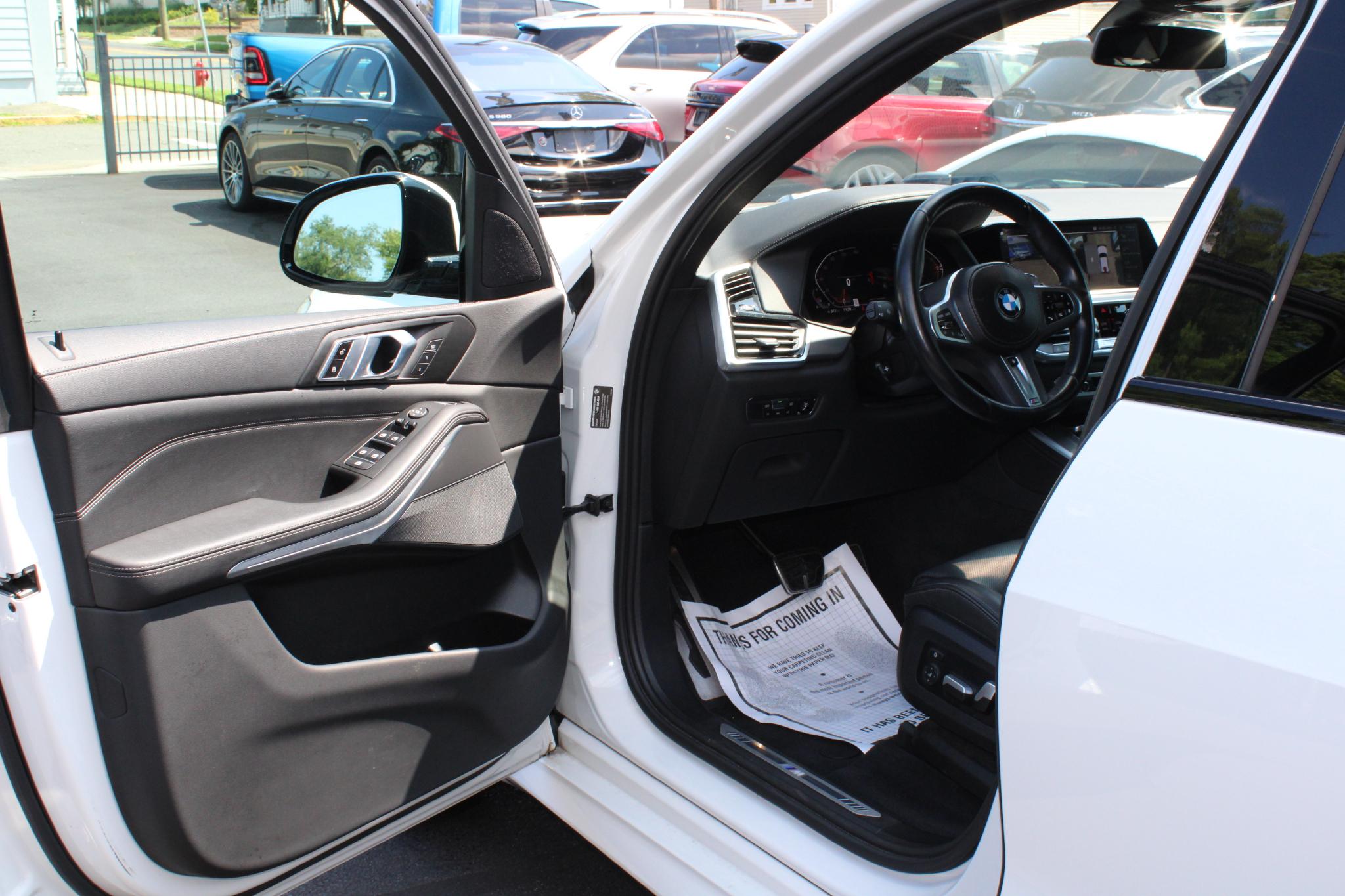 BMW X5 xDrive40i Sports Activity Vehicle 2023