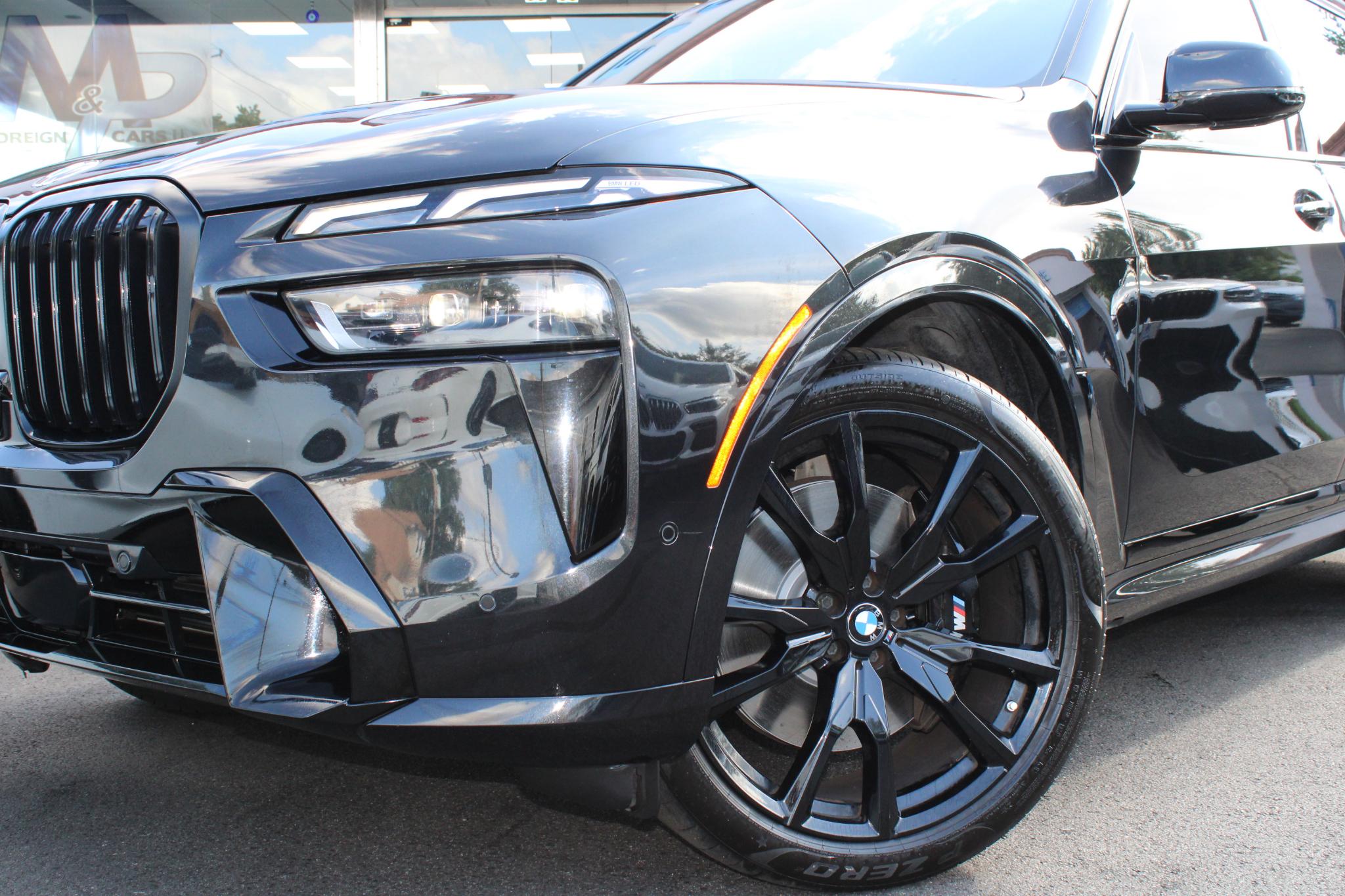 BMW X7 xDrive40i Sports Activity Vehicle 2023