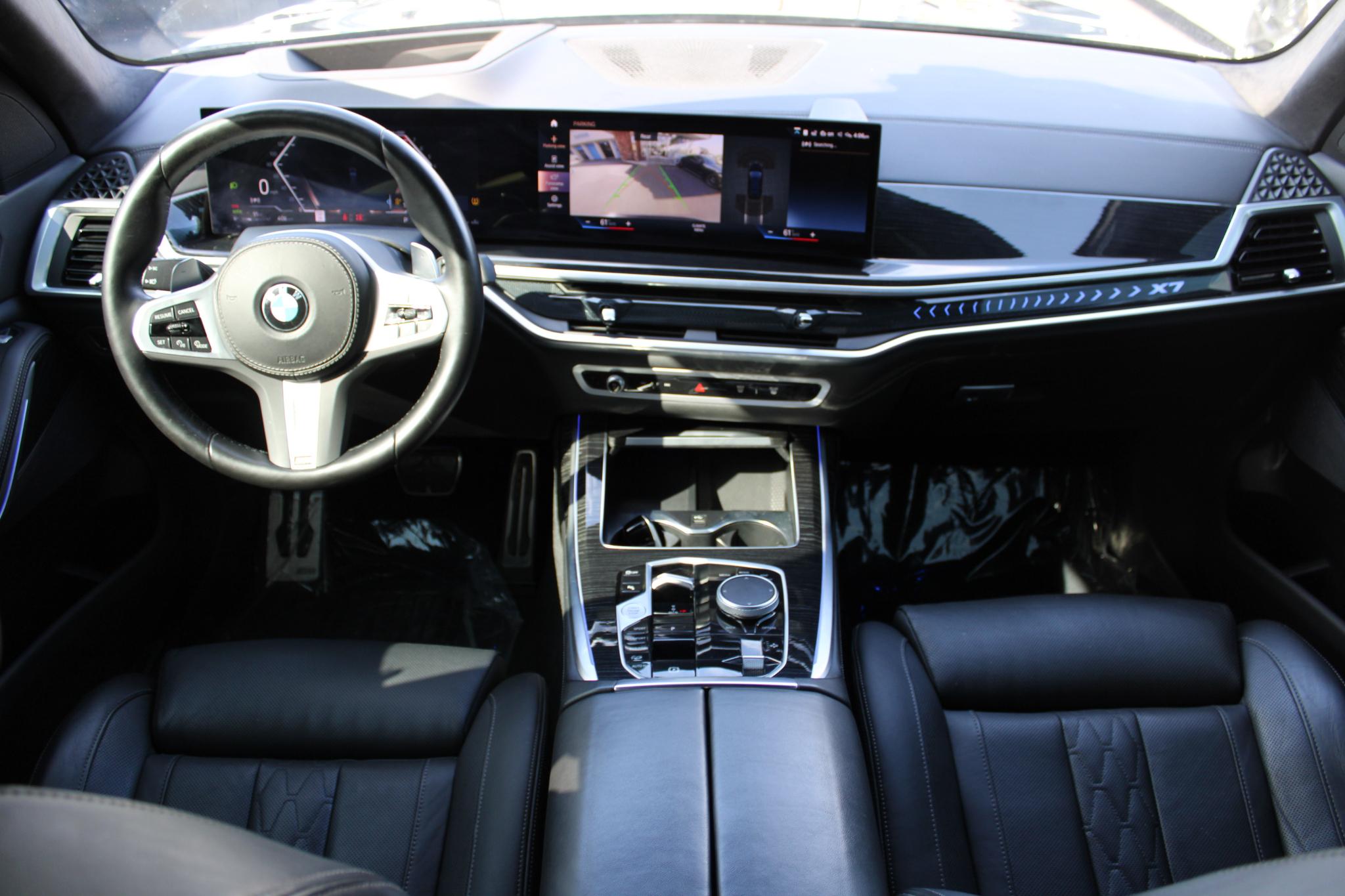 BMW X7 xDrive40i Sports Activity Vehicle 2023