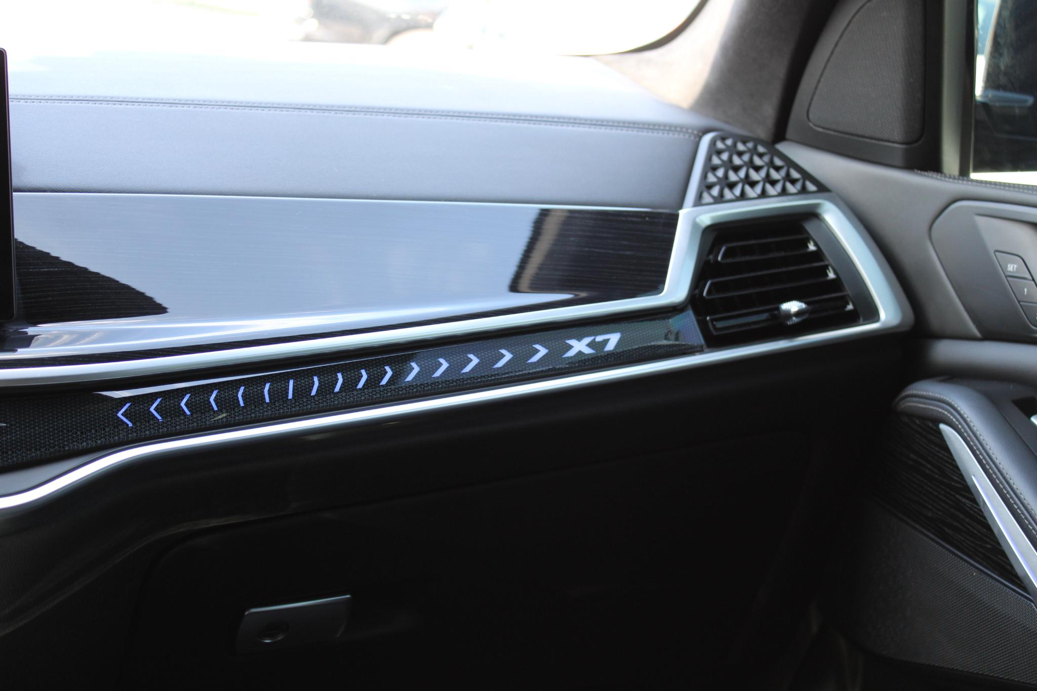 BMW X7 xDrive40i Sports Activity Vehicle 2023
