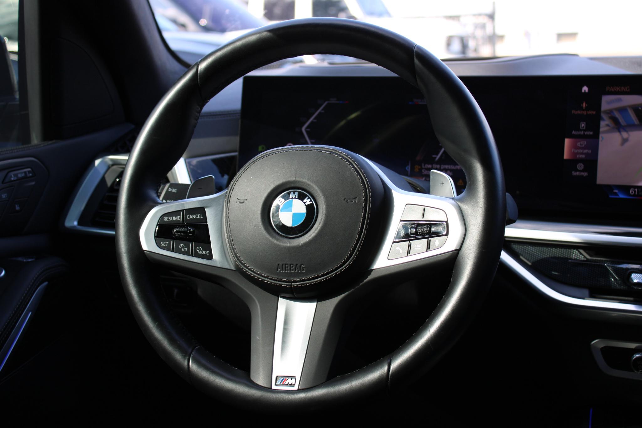 BMW X7 xDrive40i Sports Activity Vehicle 2023