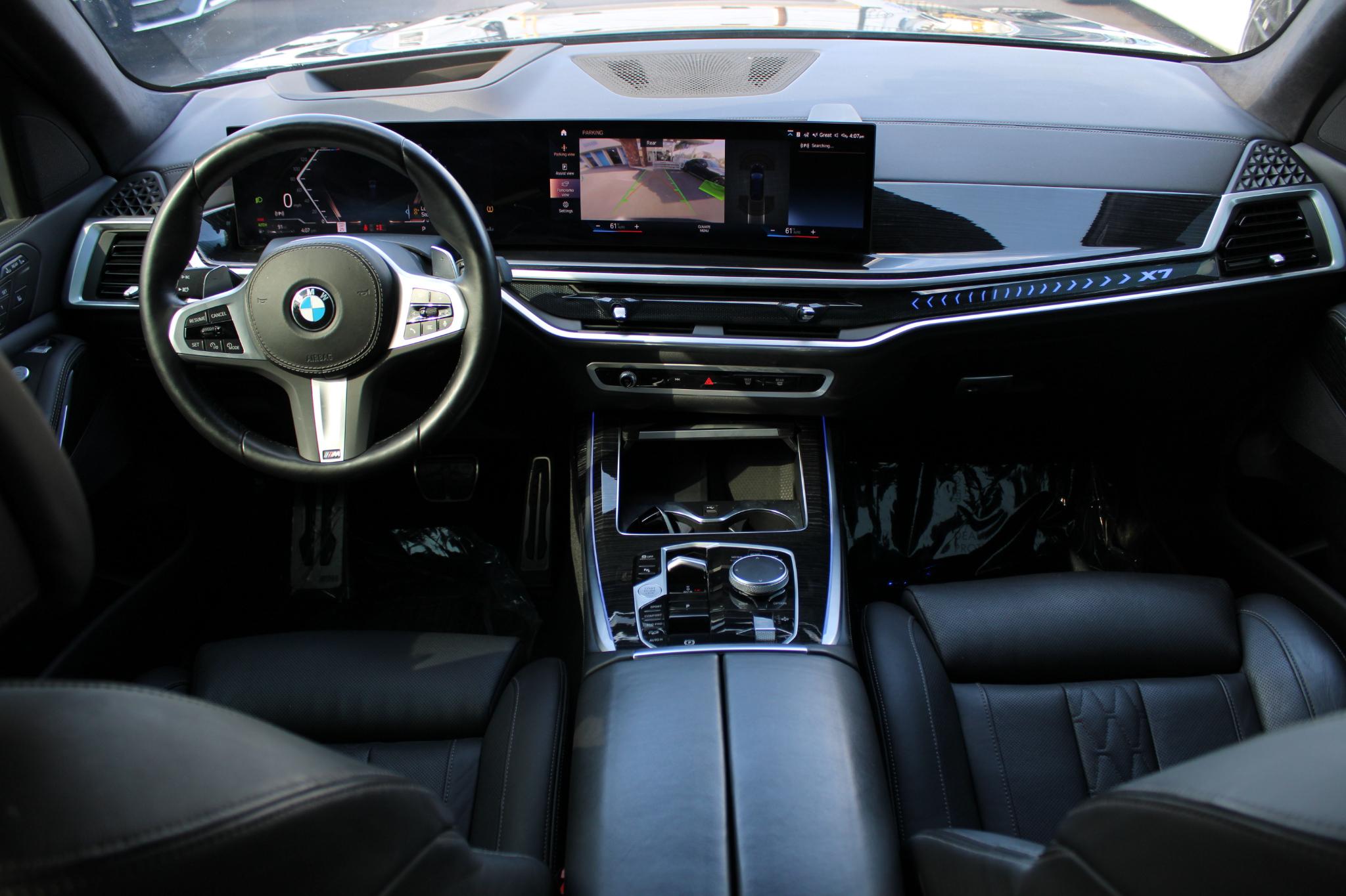 BMW X7 xDrive40i Sports Activity Vehicle 2023