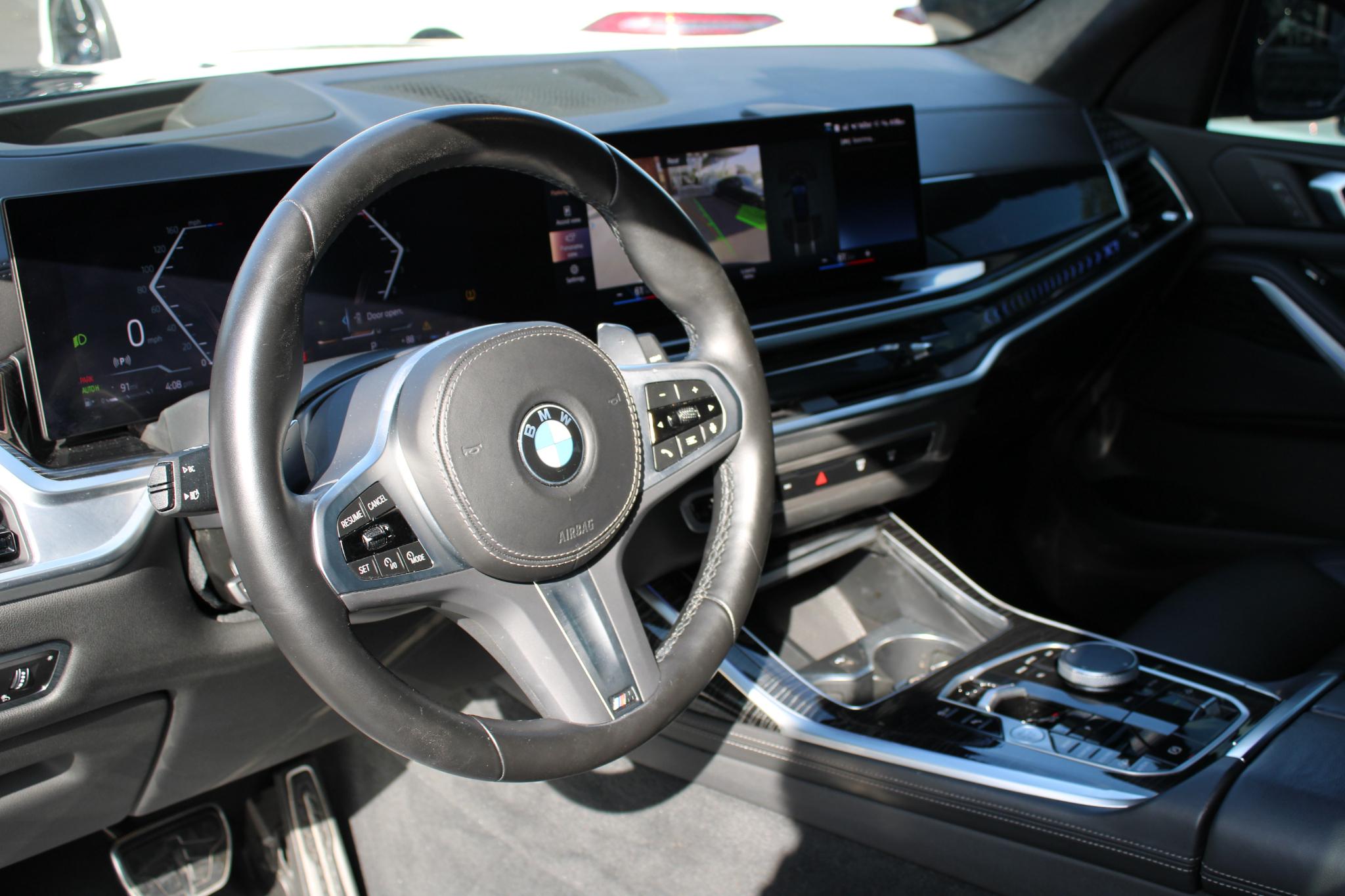 BMW X7 xDrive40i Sports Activity Vehicle 2023