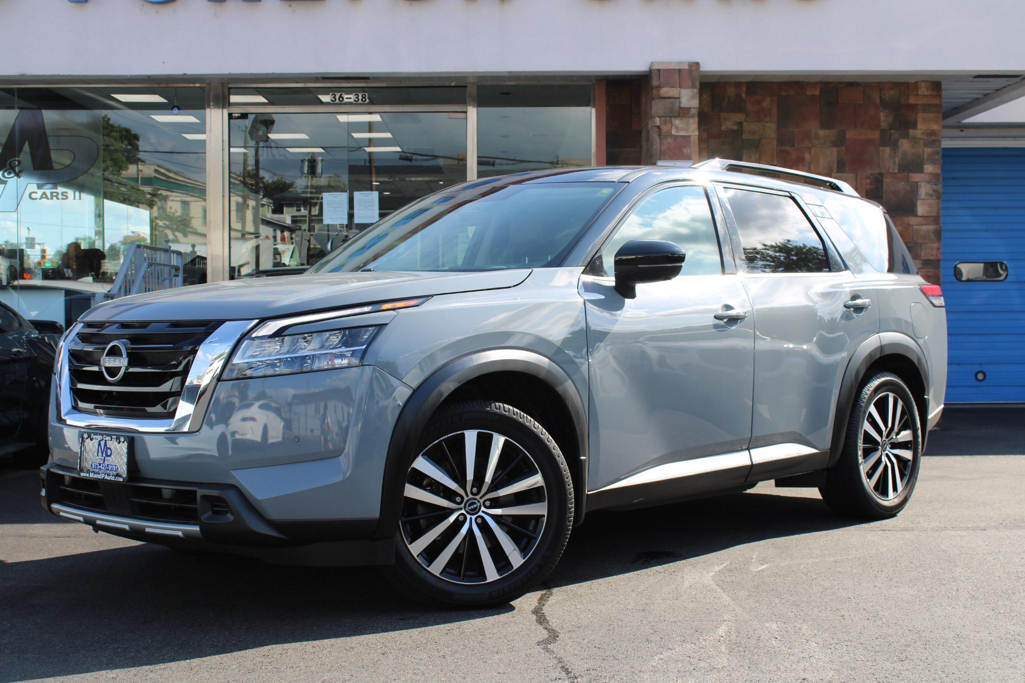 Nissan Pathfinder Platinum 4WD 2023